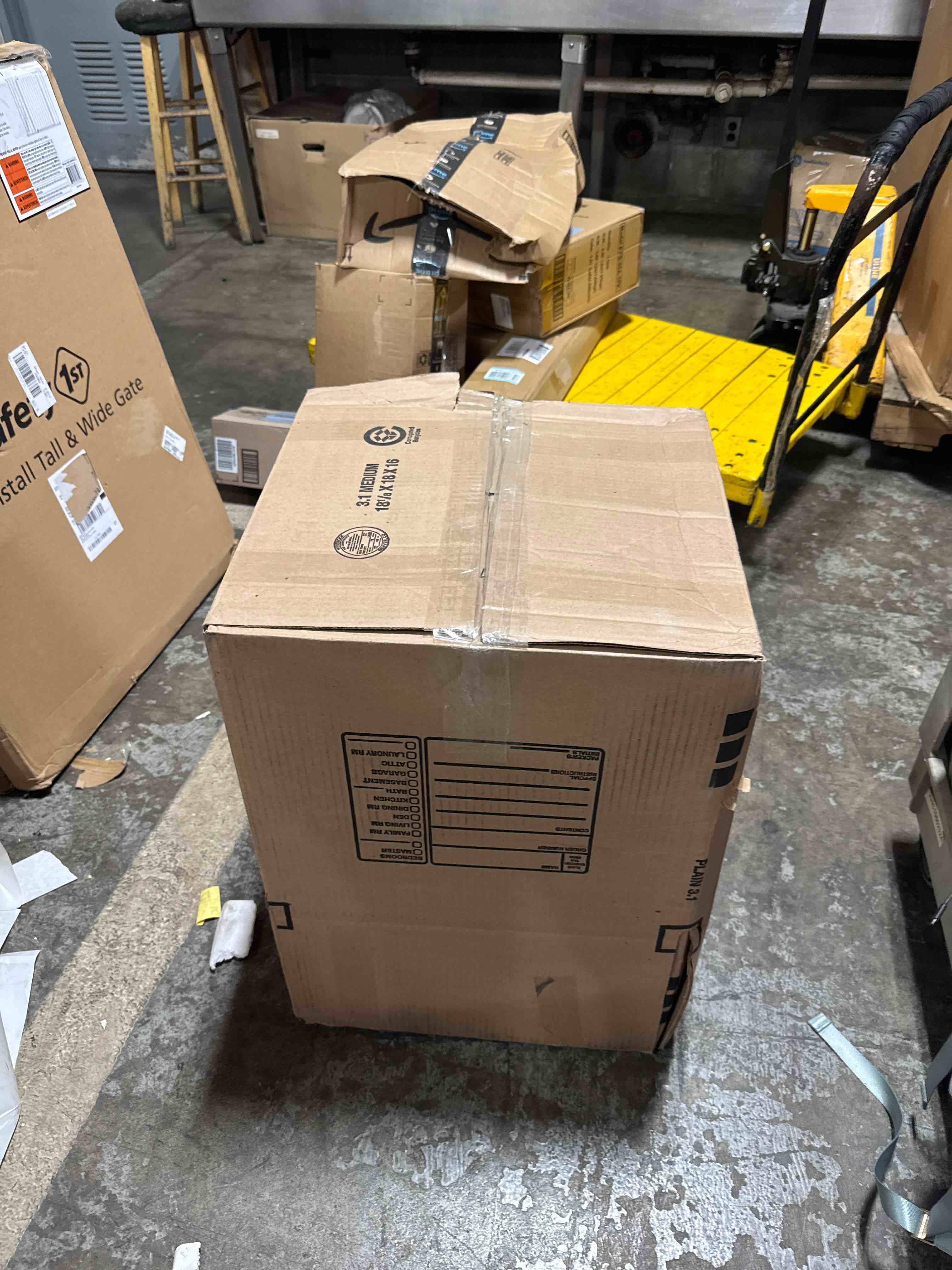 https://s3.amazonaws.com/lotting-images-prod/phillipi/BRN1924313_1753993521809.jpeg