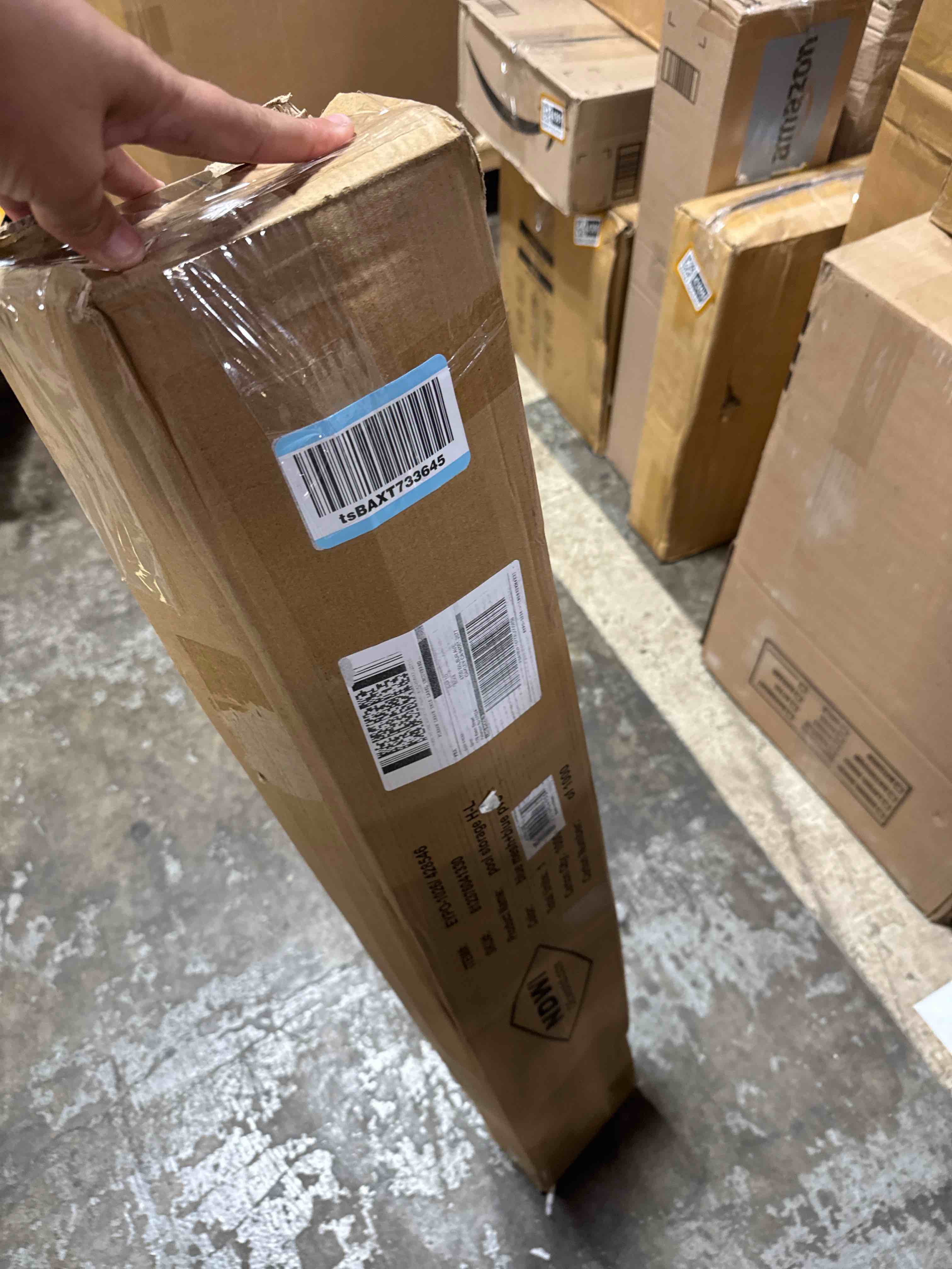 https://s3.amazonaws.com/lotting-images-prod/phillipi/BRN1924319_1754053169880.jpeg