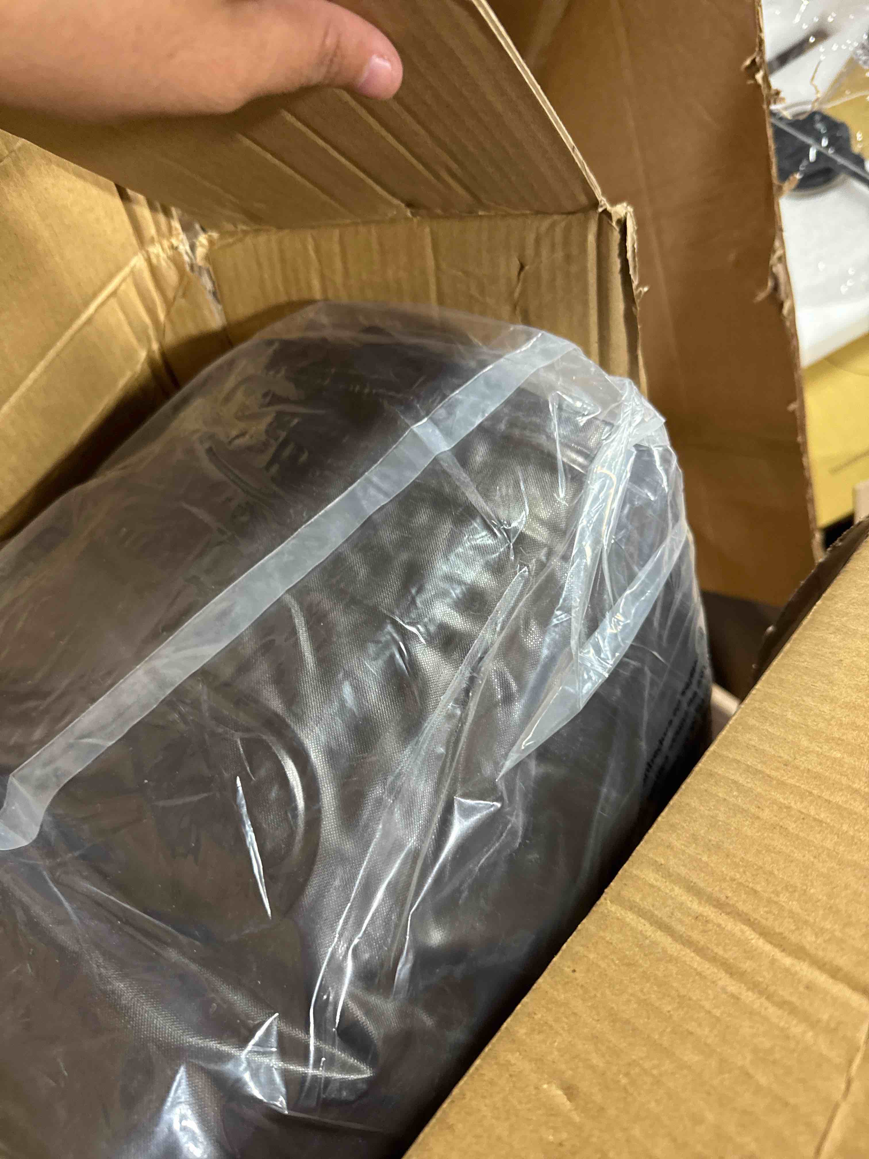 https://s3.amazonaws.com/lotting-images-prod/phillipi/BRN1924355_1754064542014.jpeg