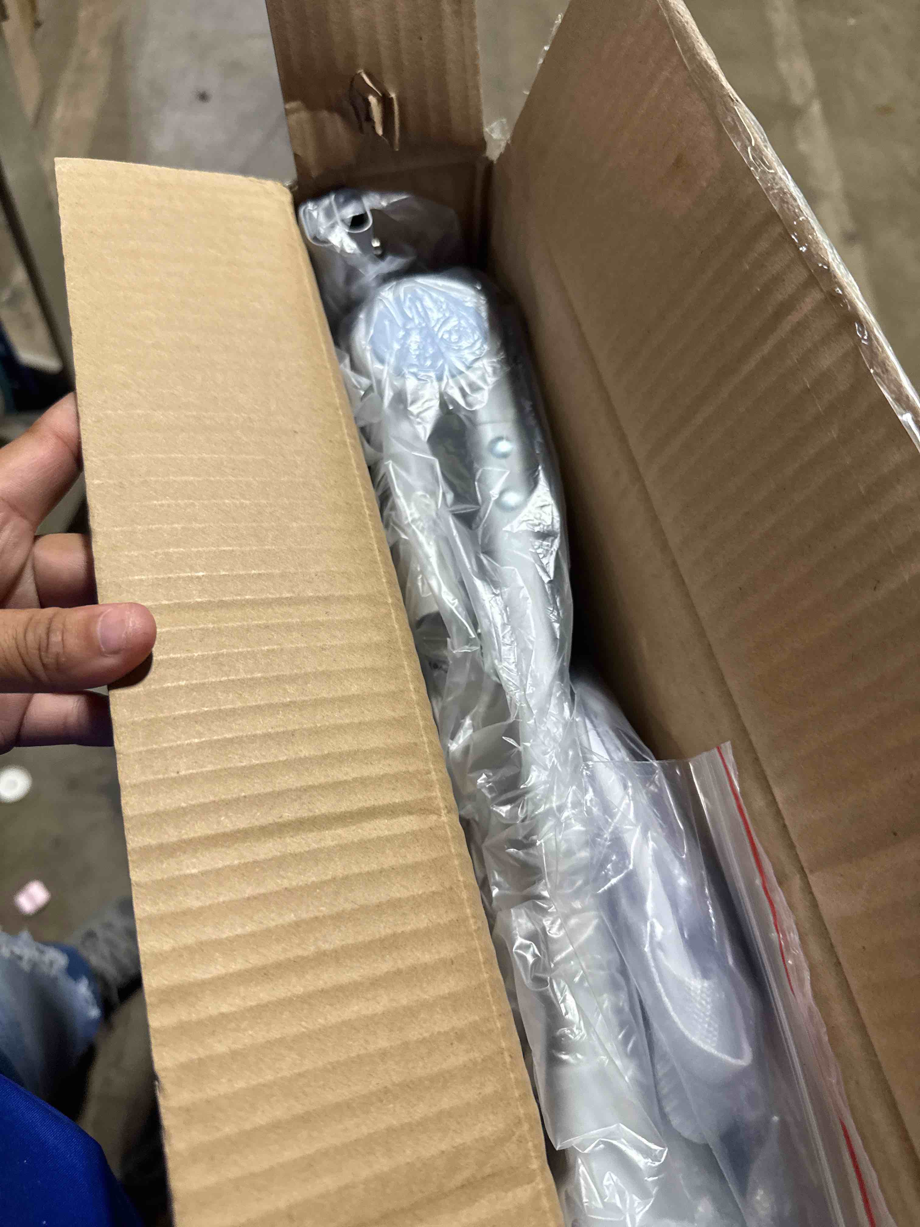 https://s3.amazonaws.com/lotting-images-prod/phillipi/BRN1924392_1754314232850.jpeg