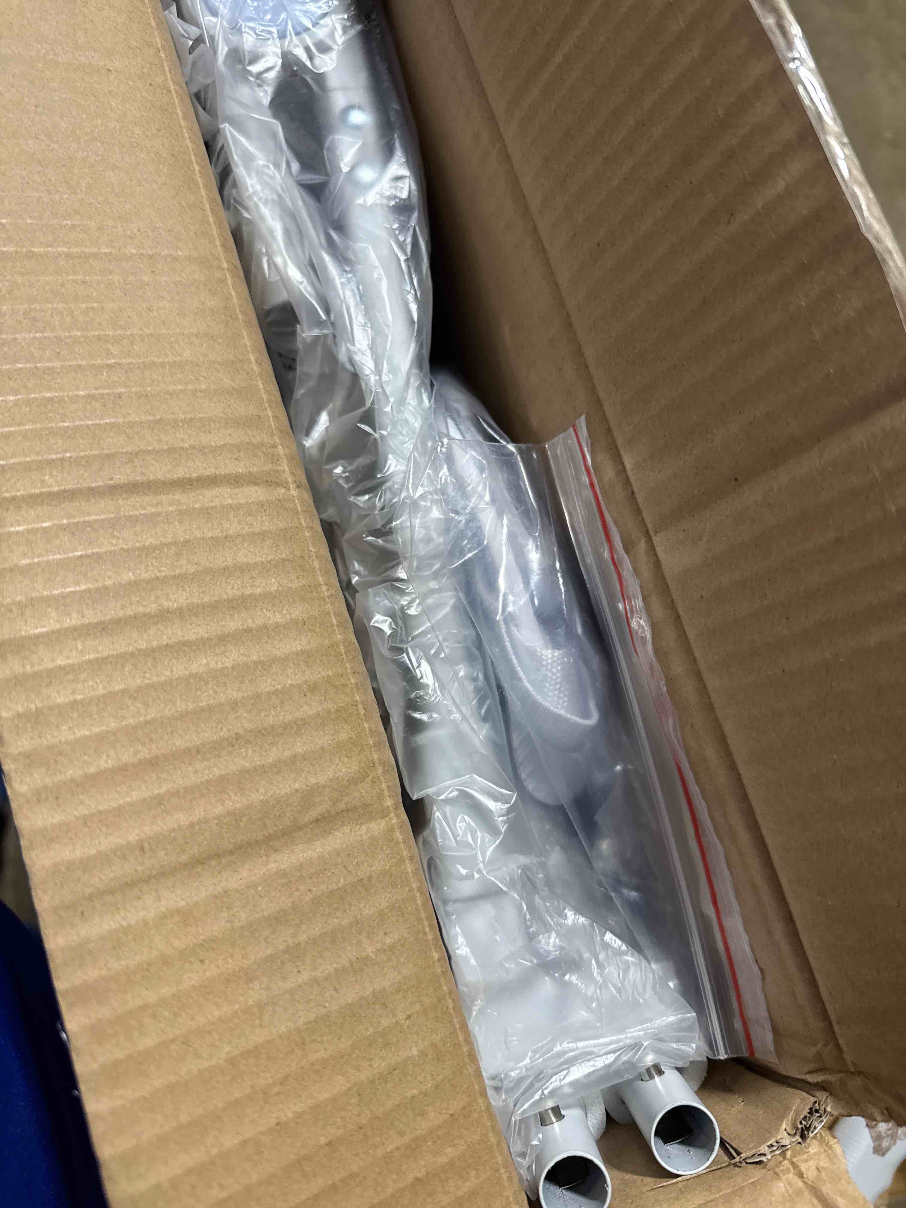 https://s3.amazonaws.com/lotting-images-prod/phillipi/BRN1924392_1754314233644.jpeg