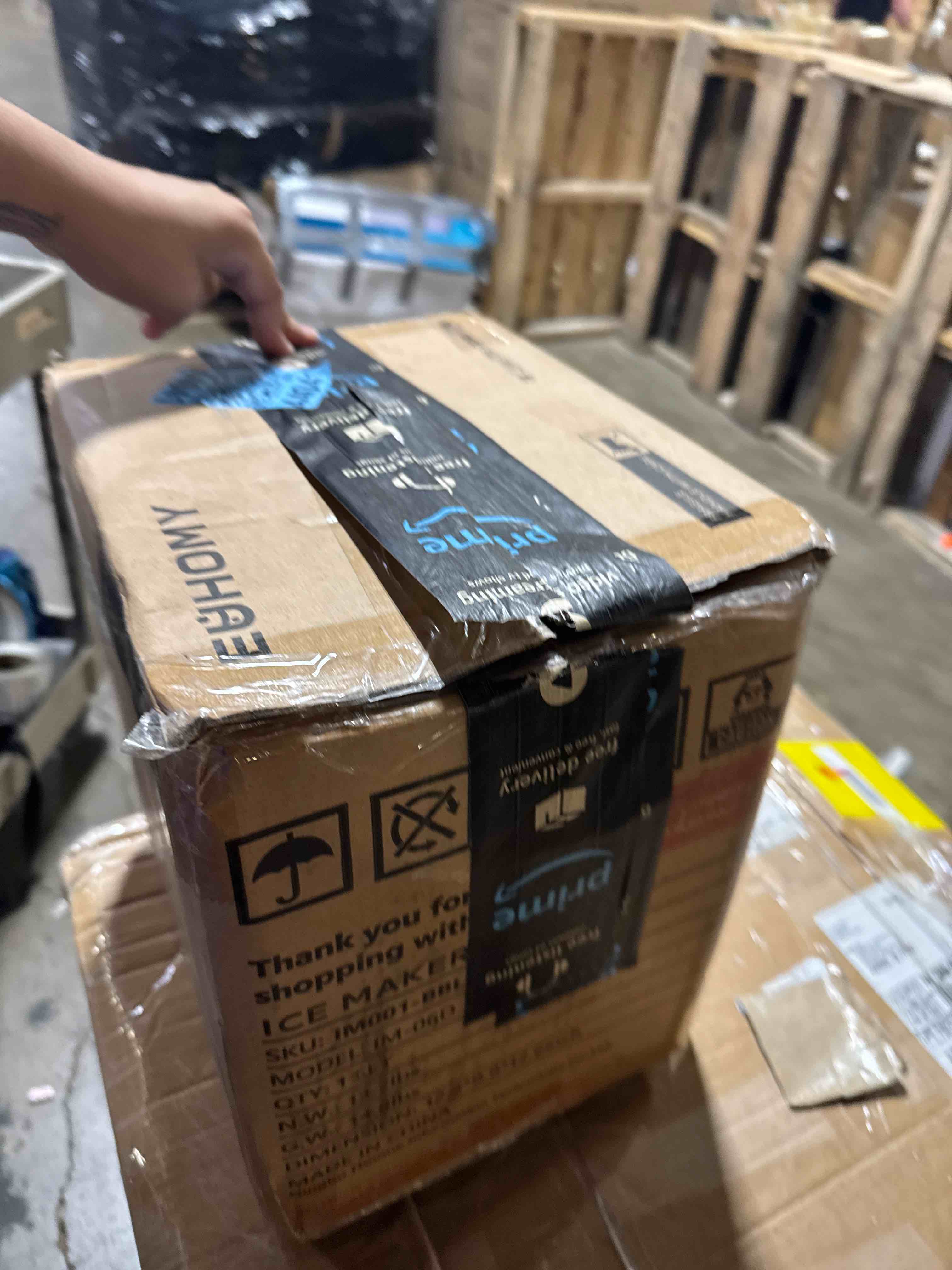 https://s3.amazonaws.com/lotting-images-prod/phillipi/BRN1924400_1754315944714.jpeg