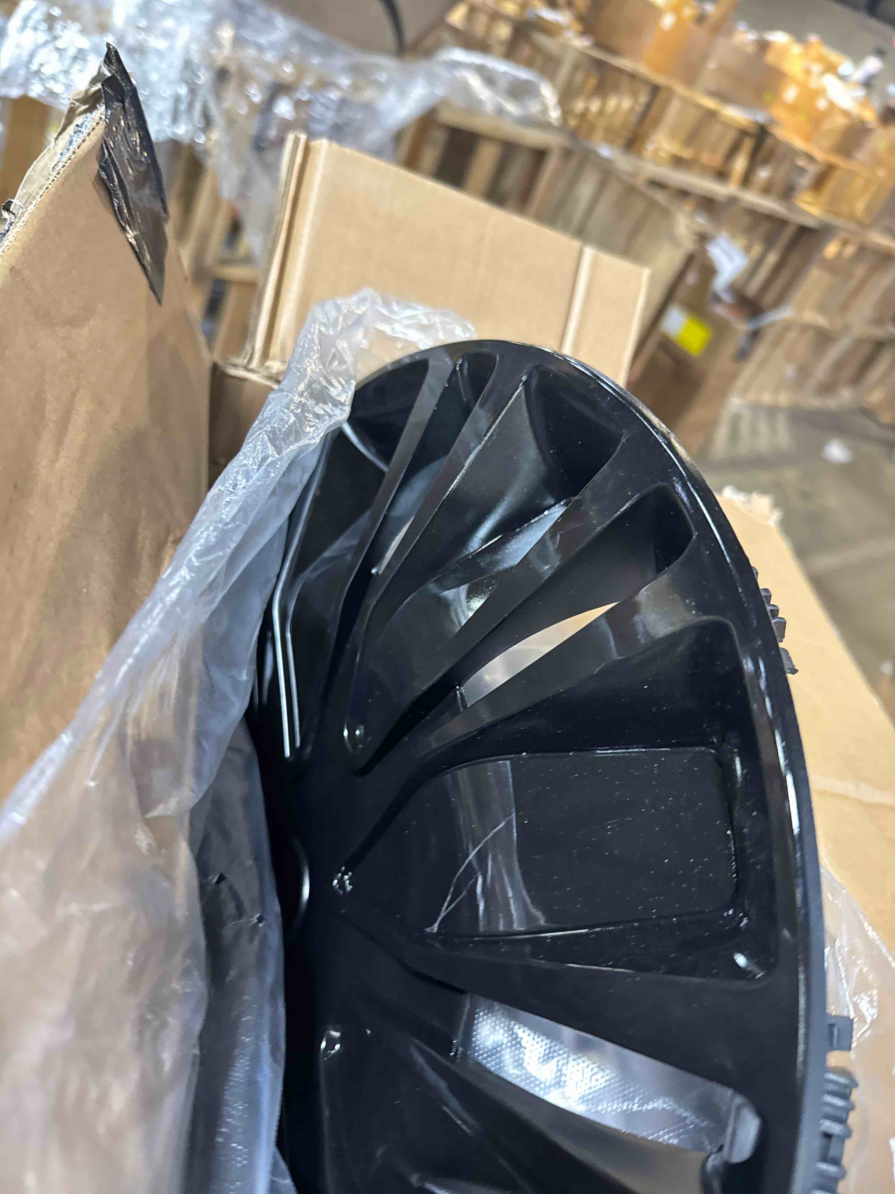 https://s3.amazonaws.com/lotting-images-prod/phillipi/BRN1924404_1754316544452.jpeg