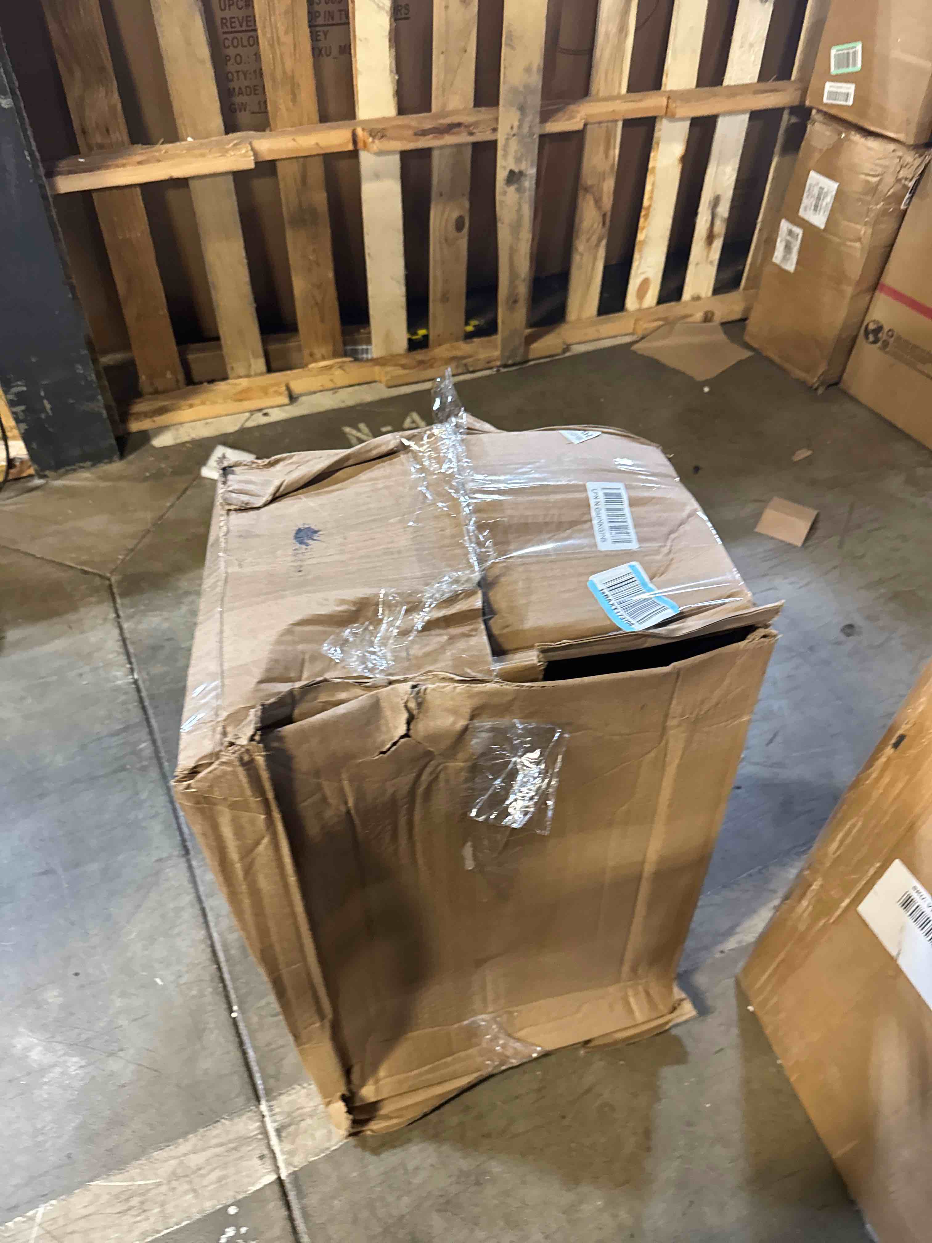 https://s3.amazonaws.com/lotting-images-prod/phillipi/BRN1924439_1754405916582.jpeg