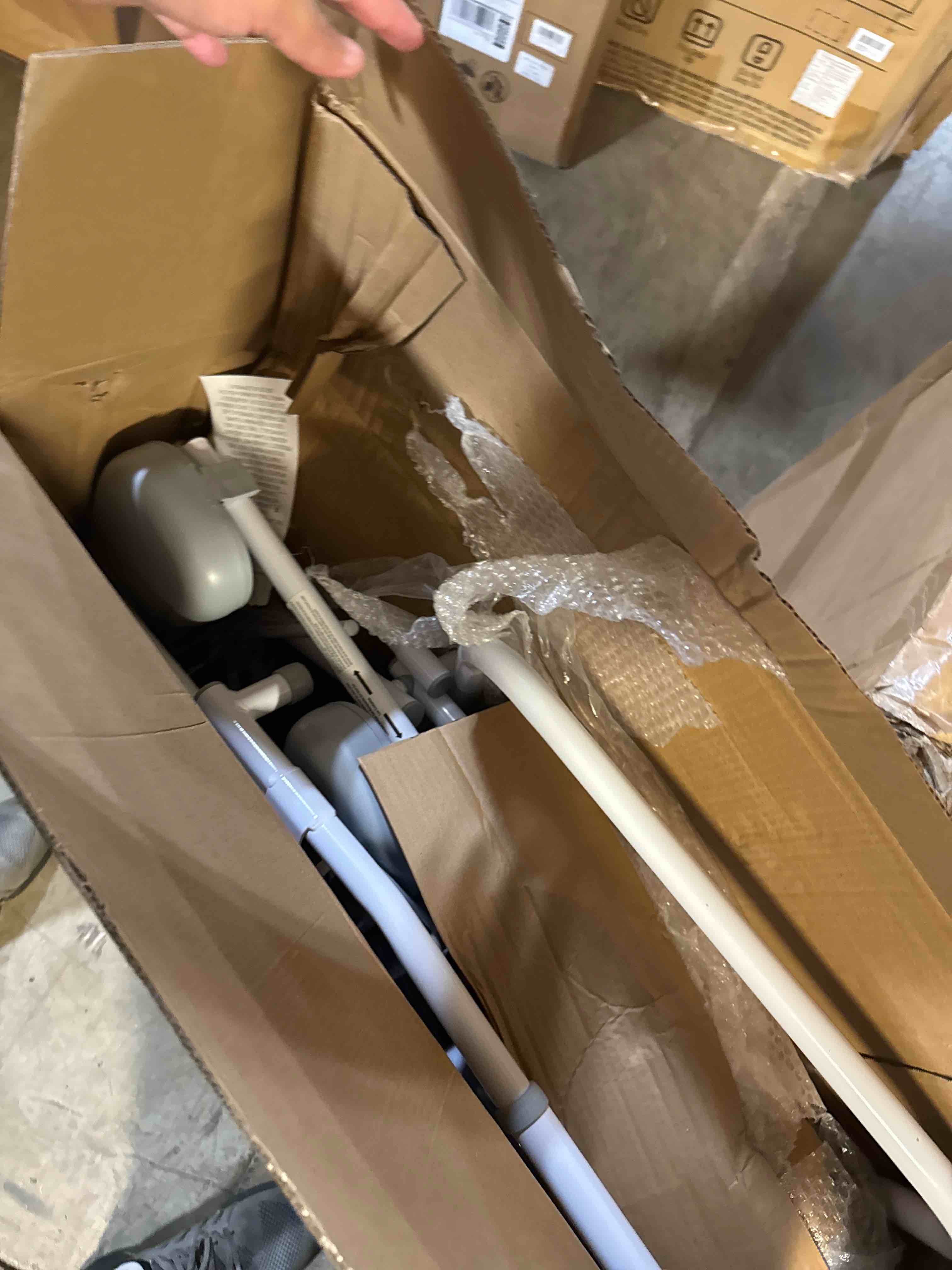 https://s3.amazonaws.com/lotting-images-prod/phillipi/BRN1924444_1754406854282.jpeg