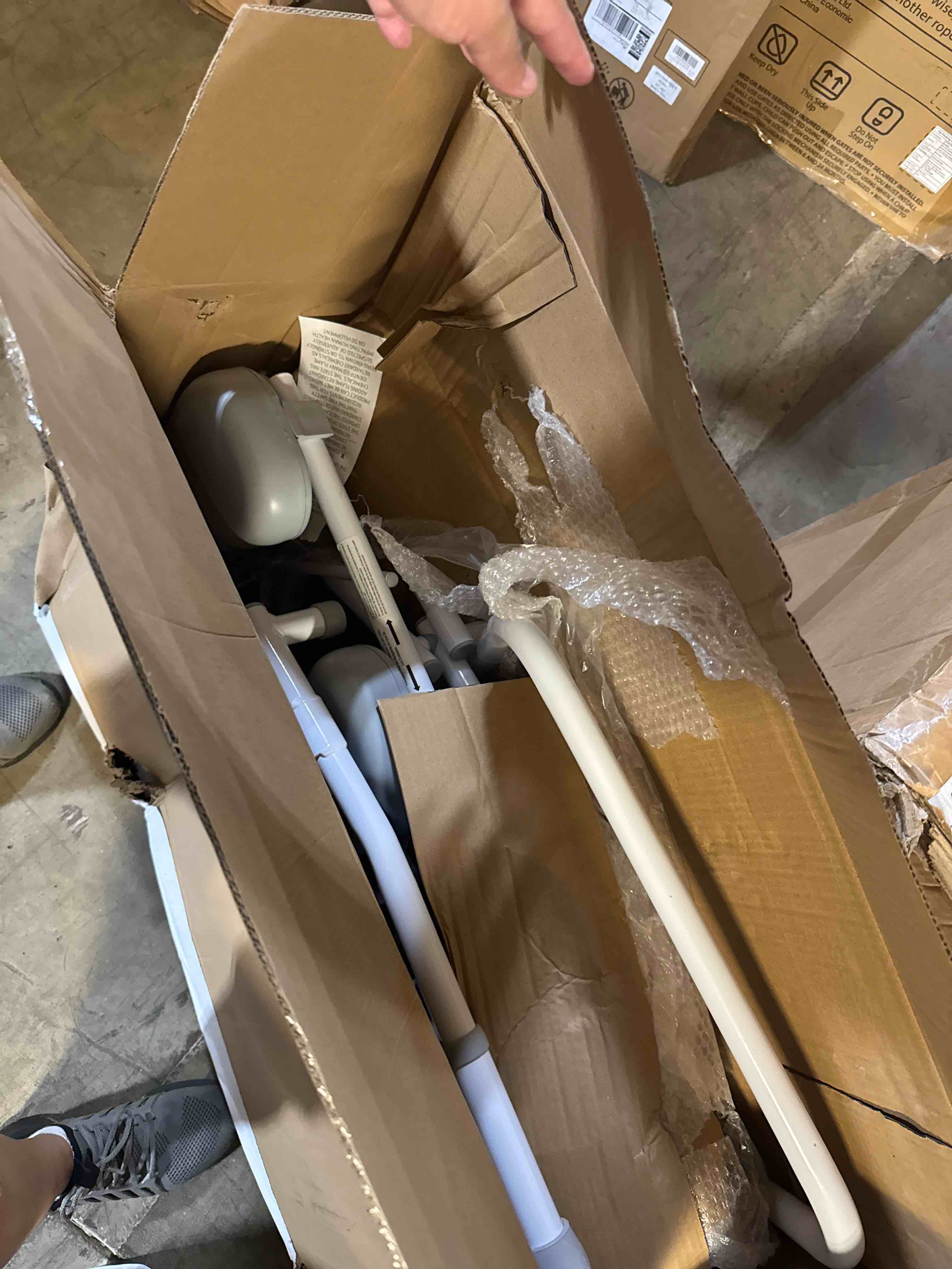 https://s3.amazonaws.com/lotting-images-prod/phillipi/BRN1924444_1754406856048.jpeg