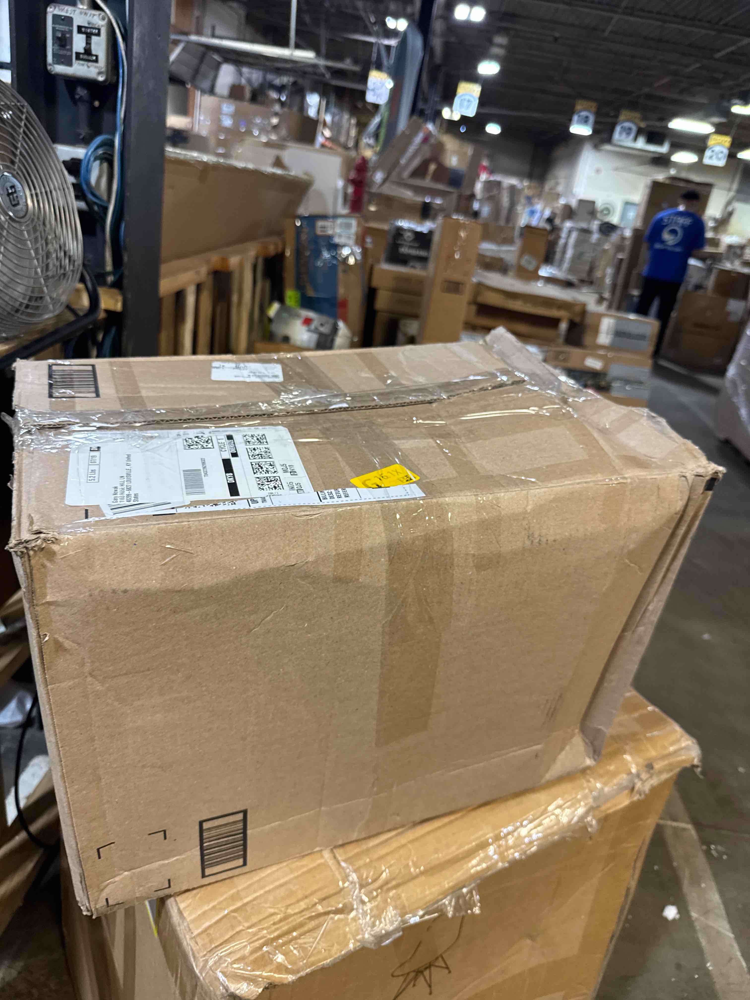 https://s3.amazonaws.com/lotting-images-prod/phillipi/BRN1924456_1754409115065.jpeg