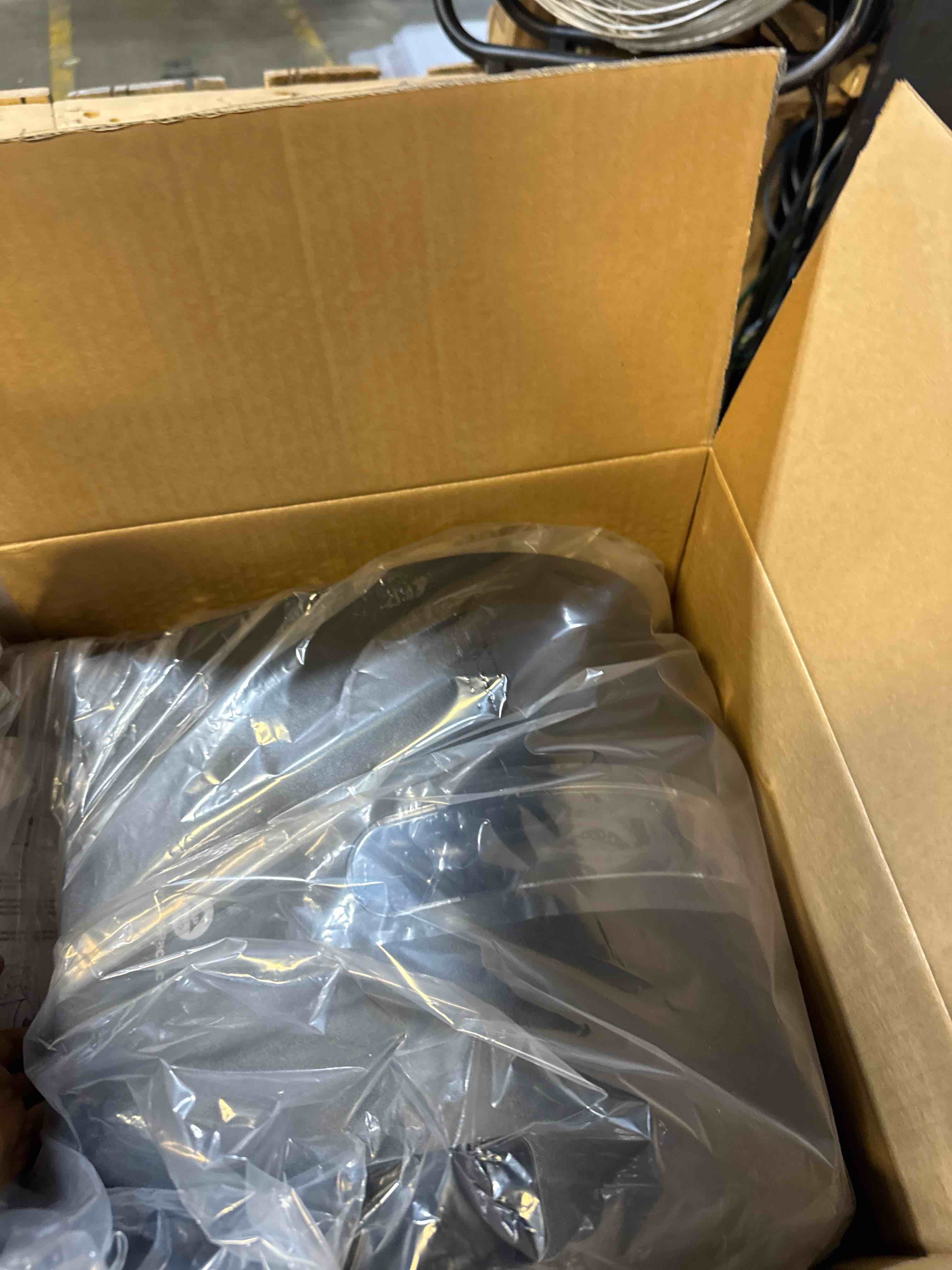 https://s3.amazonaws.com/lotting-images-prod/phillipi/BRN1924463_1754410052318.jpeg