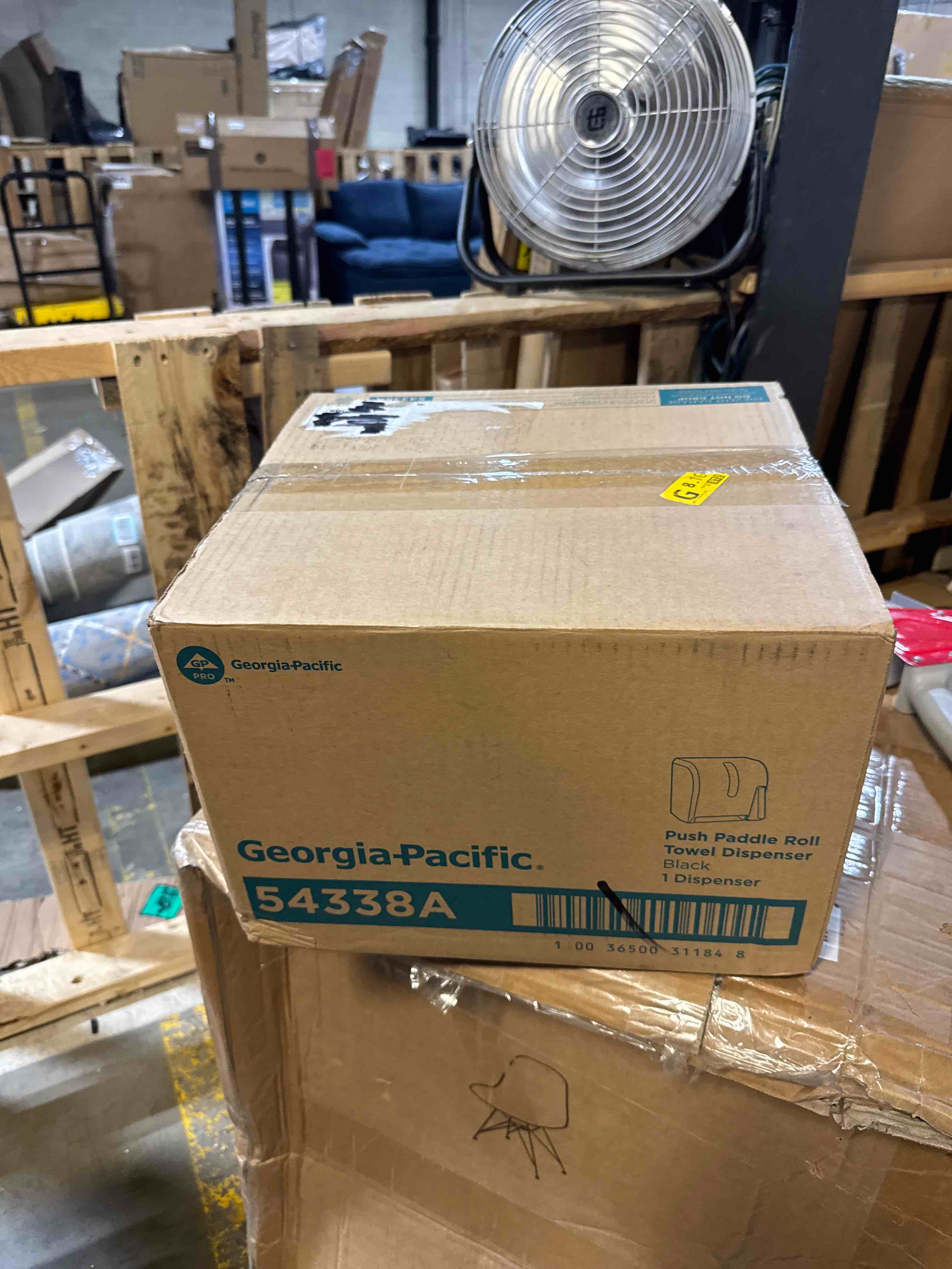 https://s3.amazonaws.com/lotting-images-prod/phillipi/BRN1924463_1754410075404.jpeg