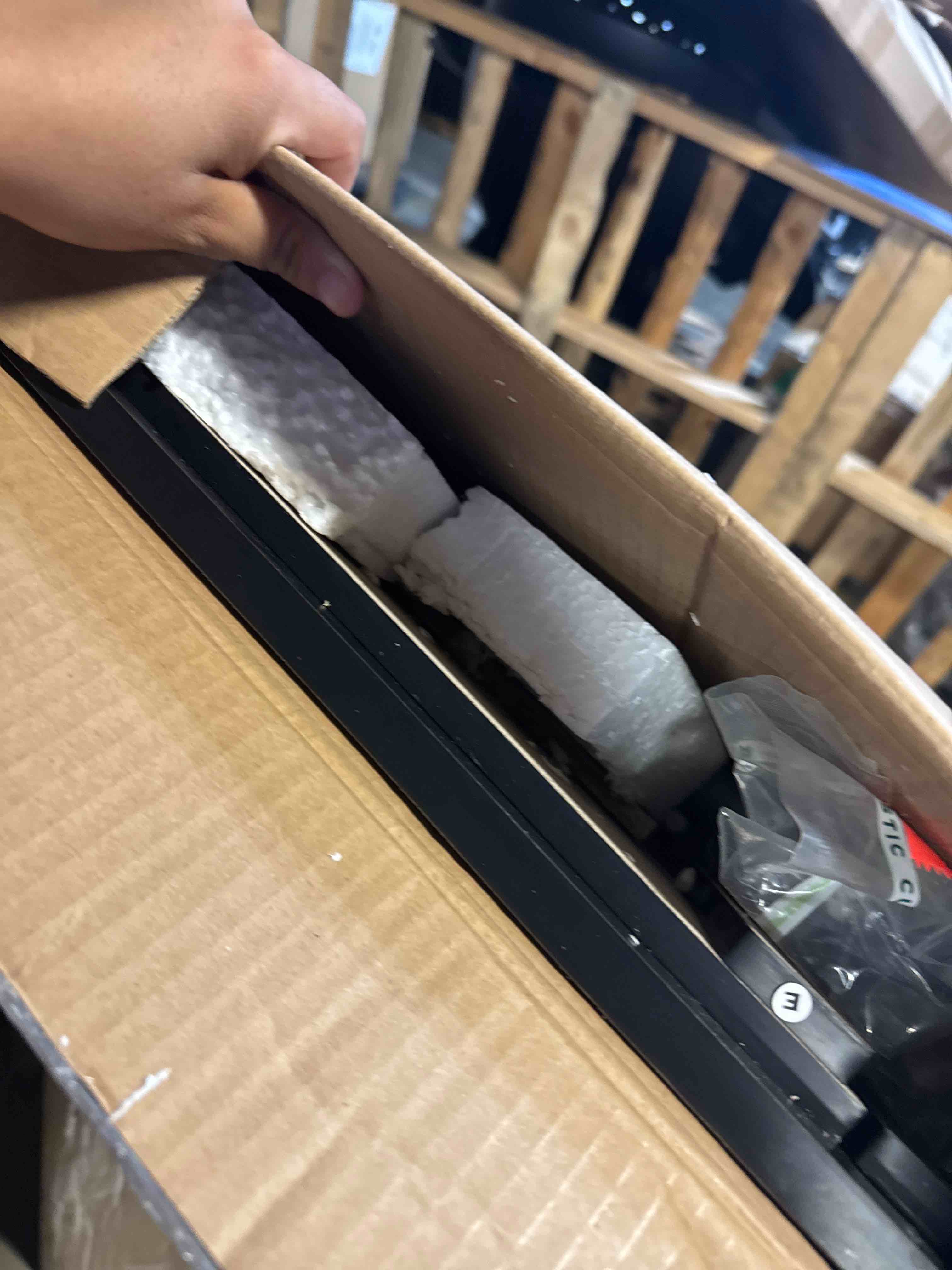 https://s3.amazonaws.com/lotting-images-prod/phillipi/BRN1924492_1754570762937.jpeg