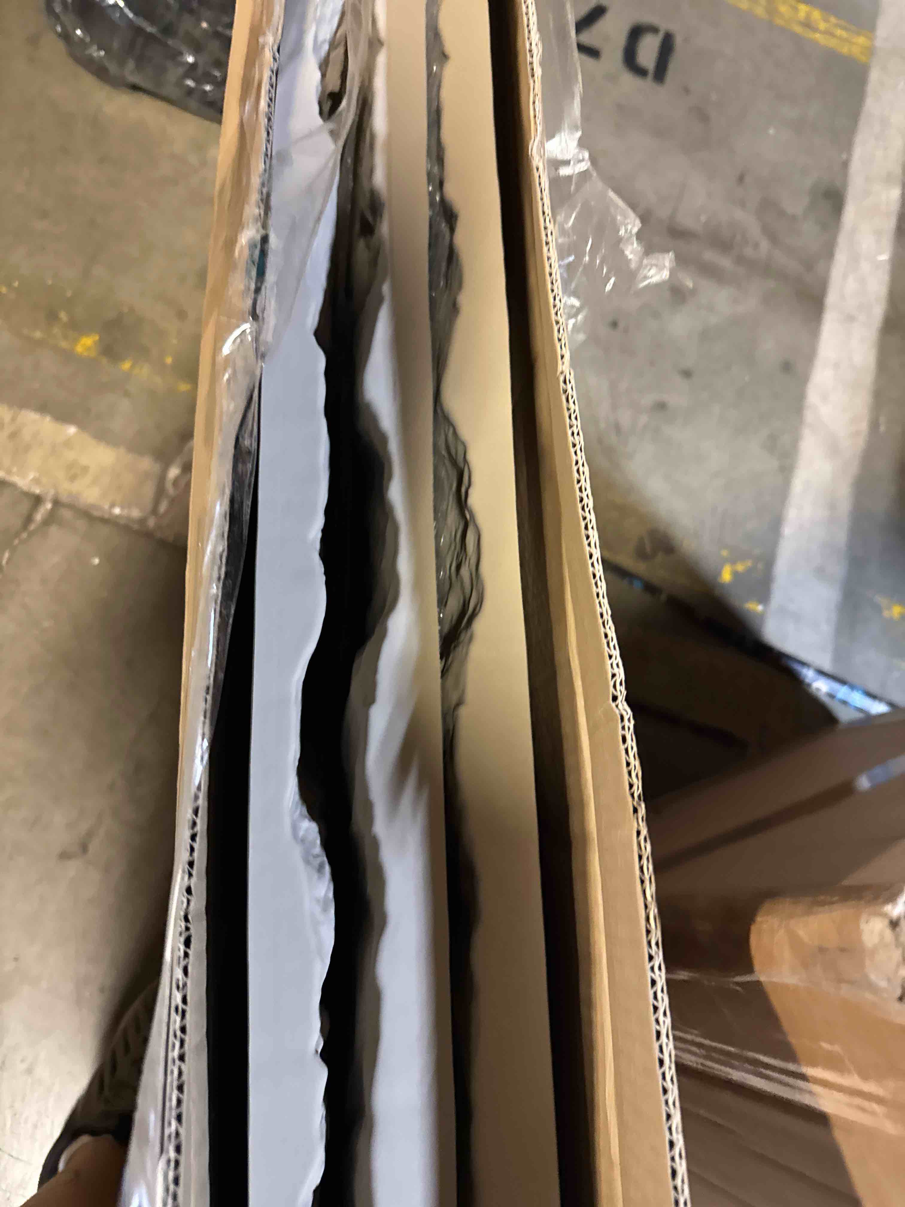 https://s3.amazonaws.com/lotting-images-prod/phillipi/BRN1924496_1754574524209.jpeg