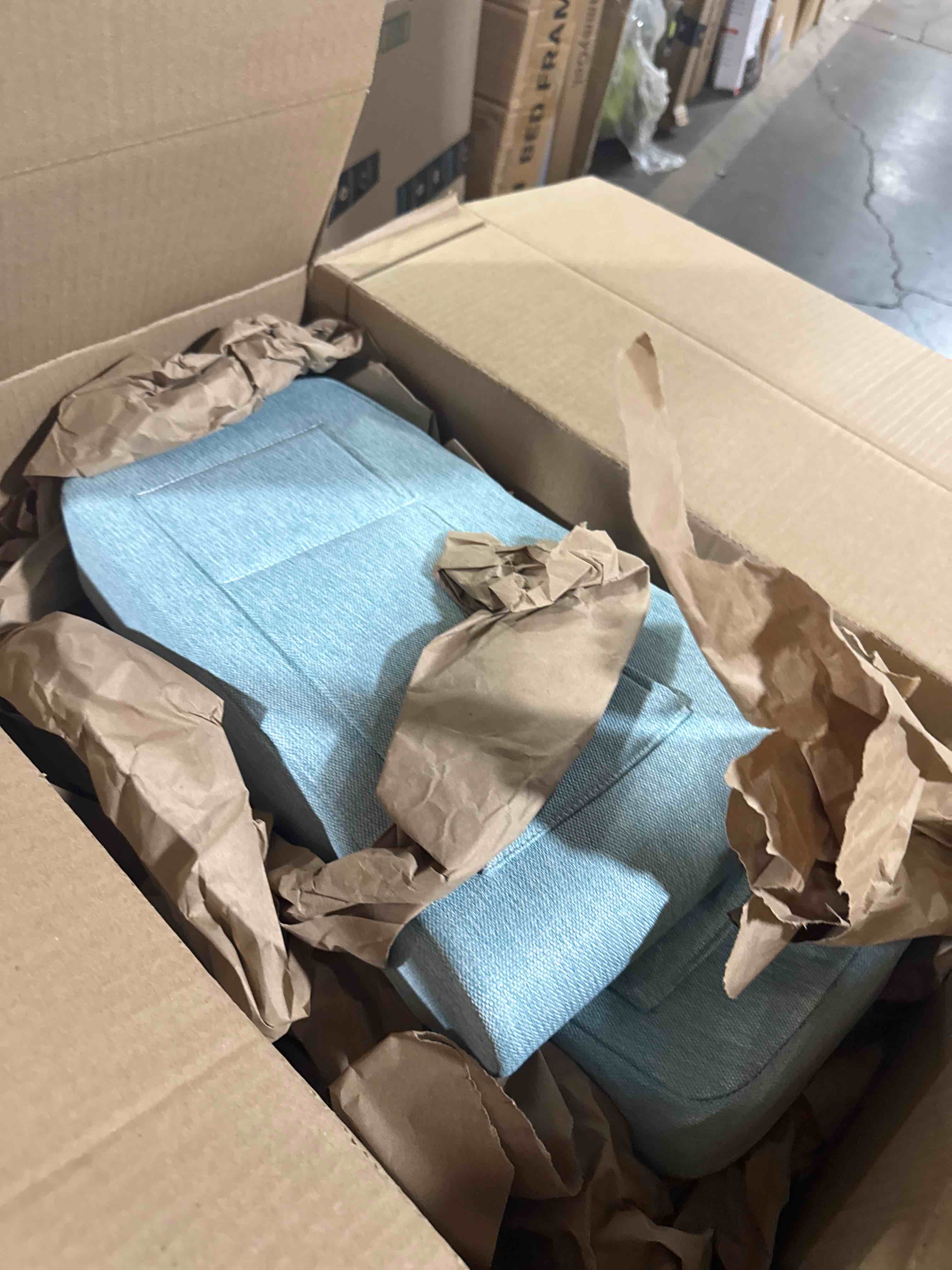 https://s3.amazonaws.com/lotting-images-prod/phillipi/BRN1924712_1755187523708.jpeg