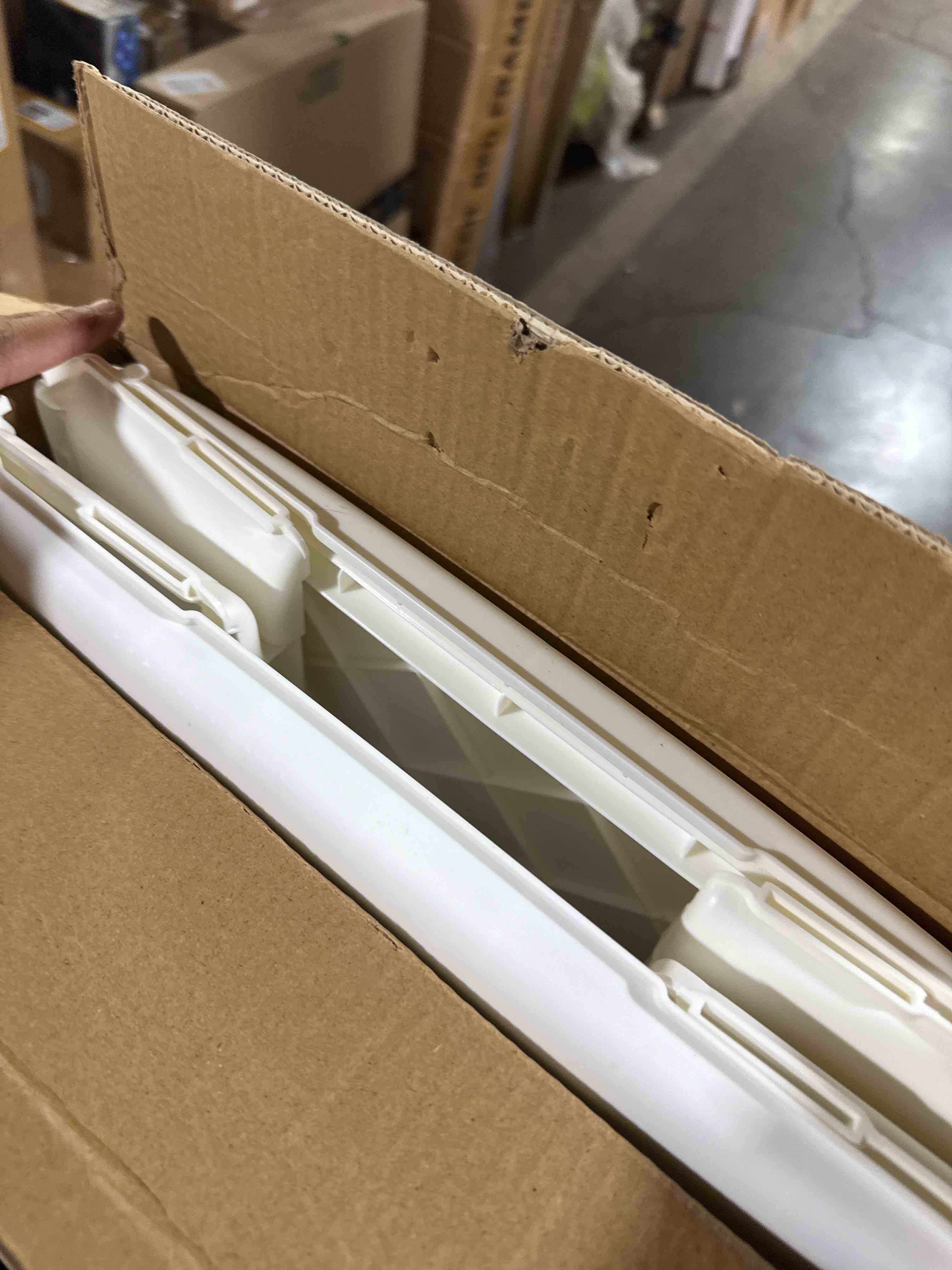 https://s3.amazonaws.com/lotting-images-prod/phillipi/BRN1924715_1755187989866.jpeg