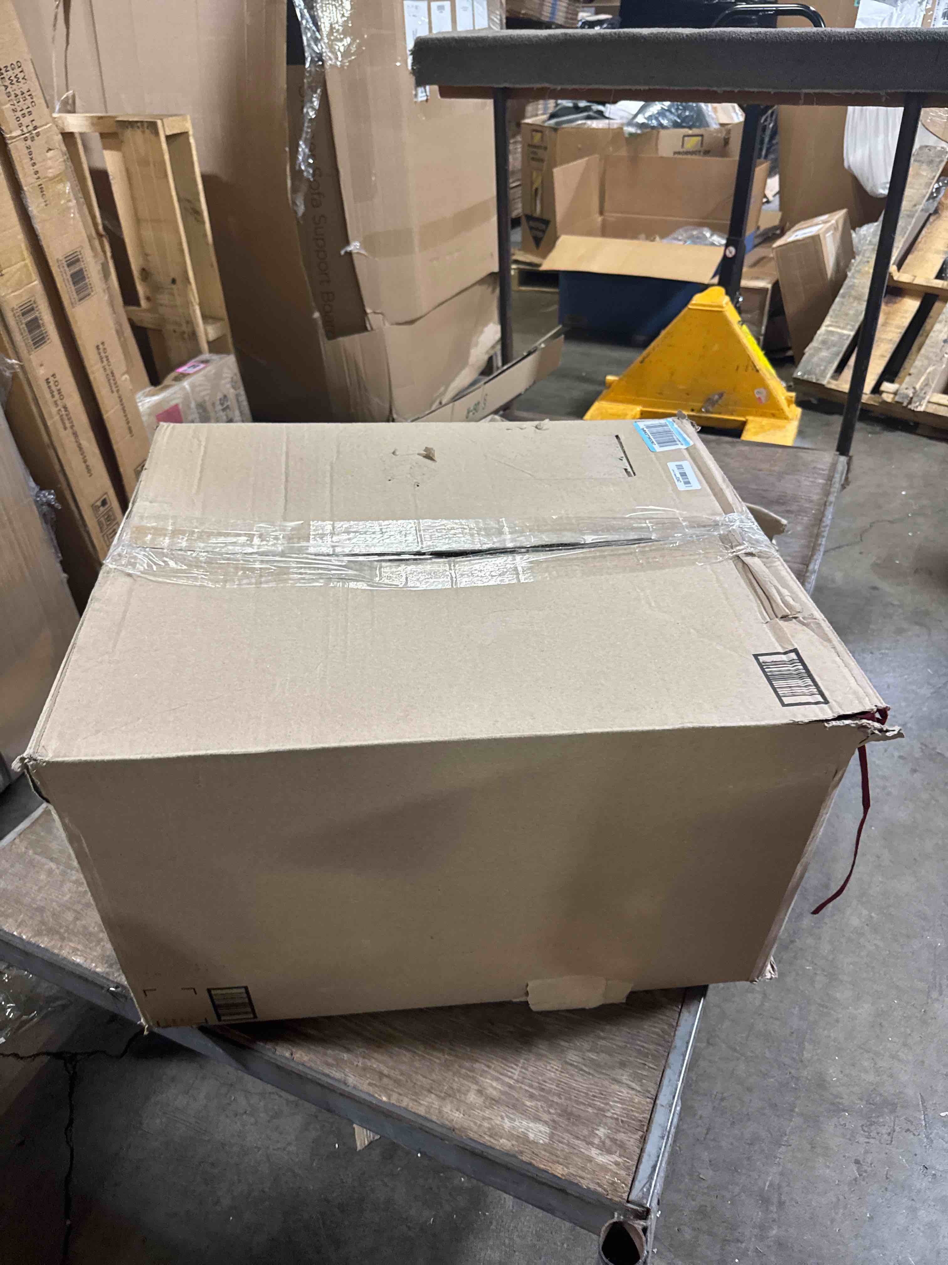 https://s3.amazonaws.com/lotting-images-prod/phillipi/BRN1924716_1755188190300.jpeg