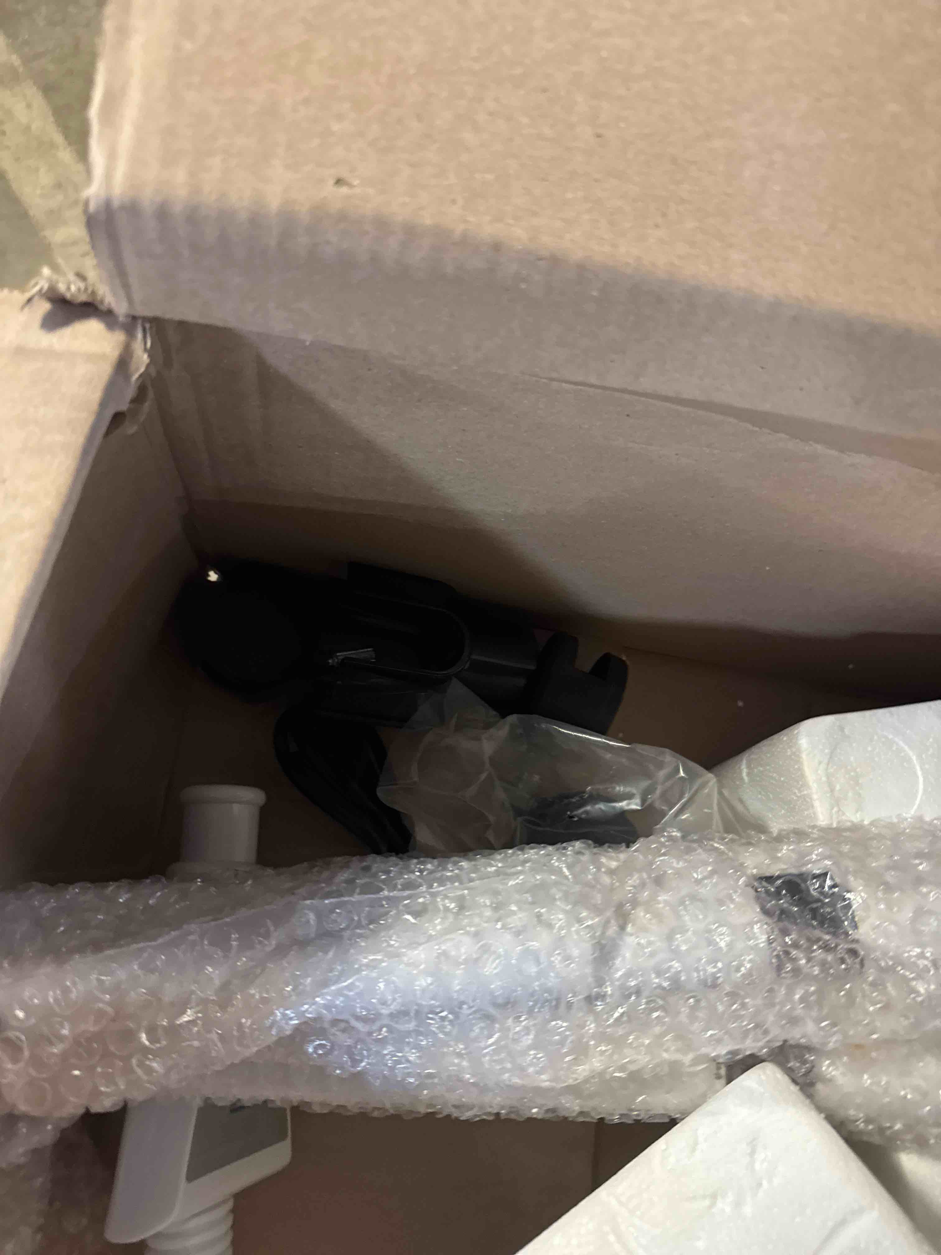 https://s3.amazonaws.com/lotting-images-prod/phillipi/BRN1924749_1755542875921.jpeg