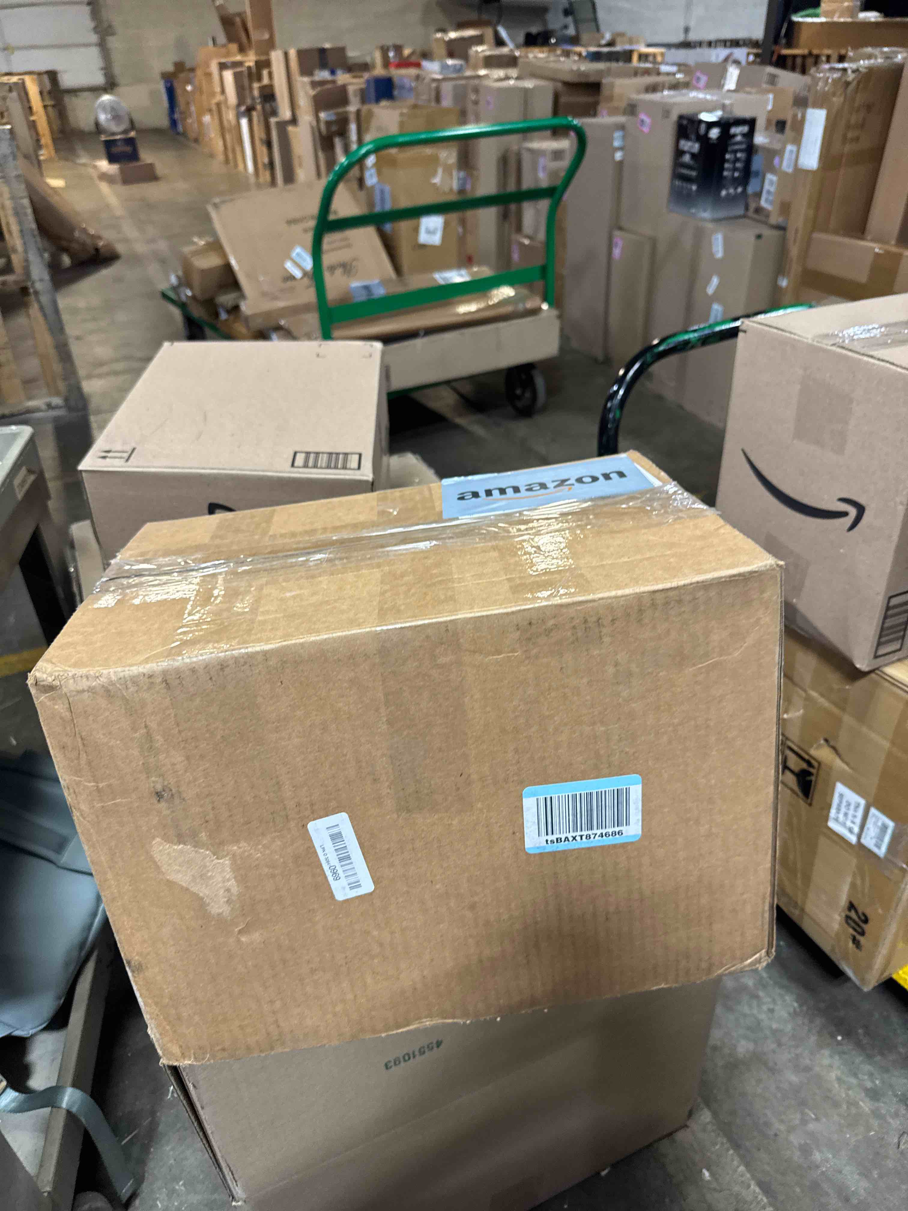 https://s3.amazonaws.com/lotting-images-prod/phillipi/BRN1924796_1755695047008.jpeg