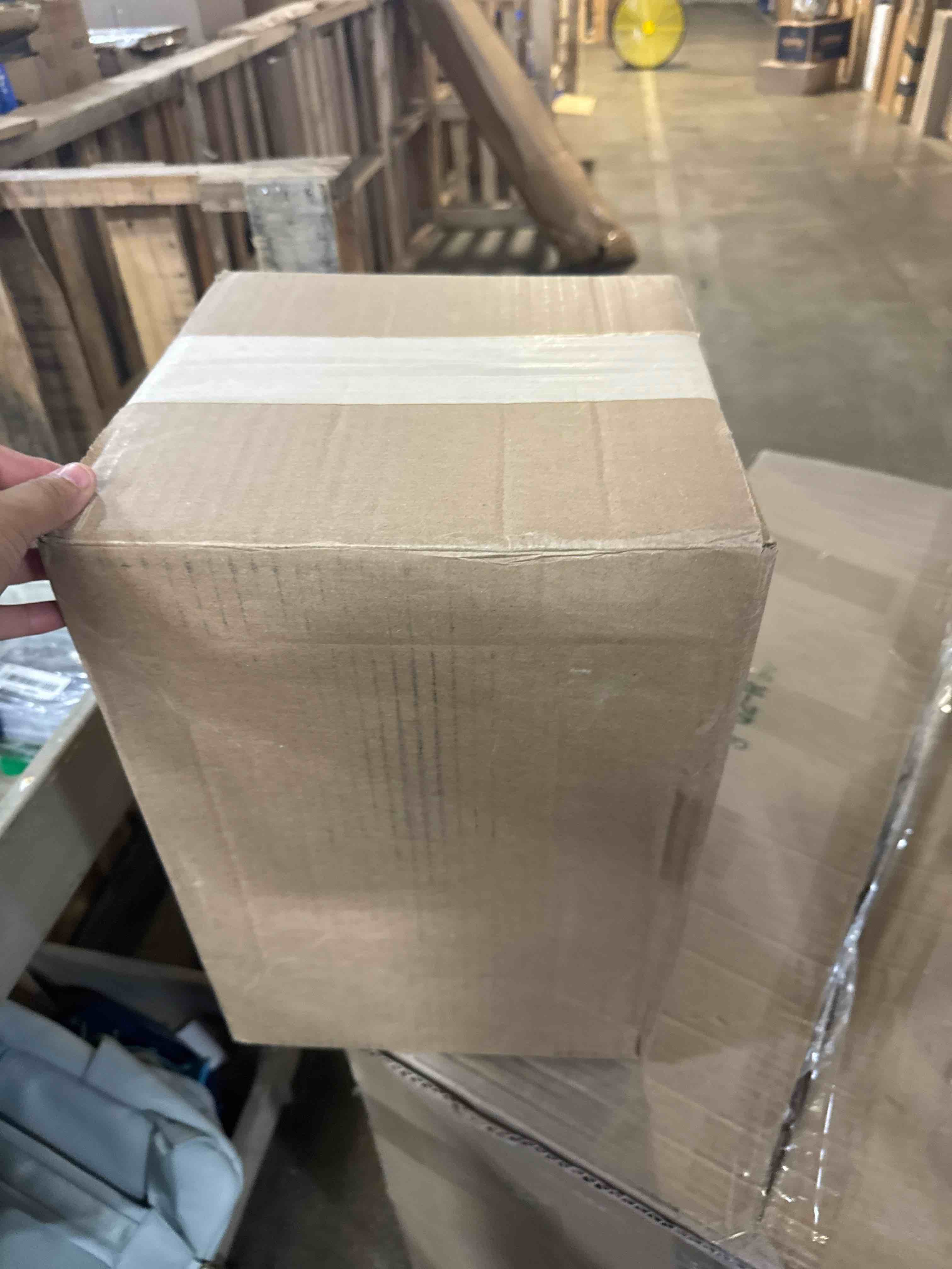 https://s3.amazonaws.com/lotting-images-prod/phillipi/BRN1924844_1755702571836.jpeg