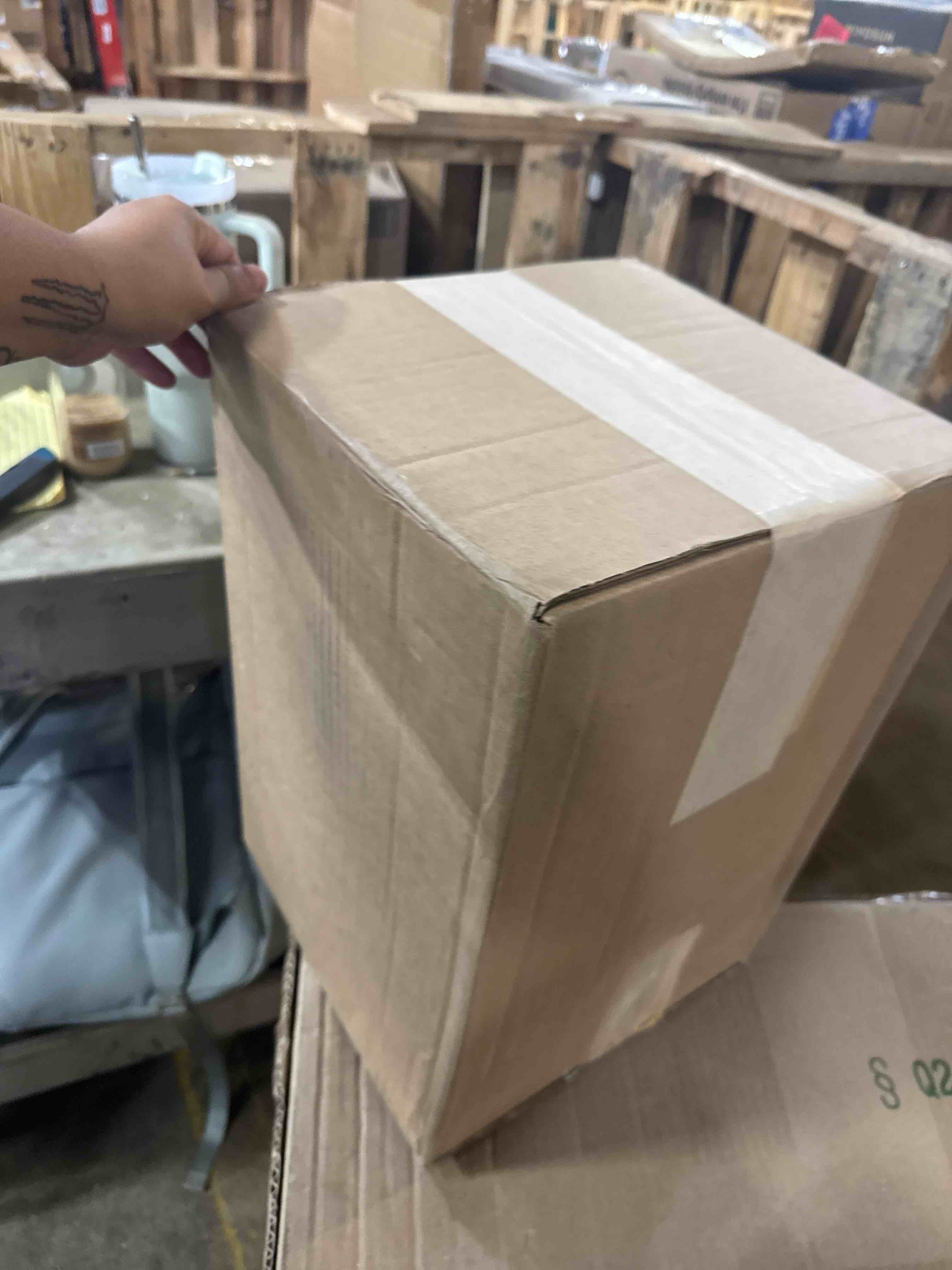 https://s3.amazonaws.com/lotting-images-prod/phillipi/BRN1924844_1755702572751.jpeg