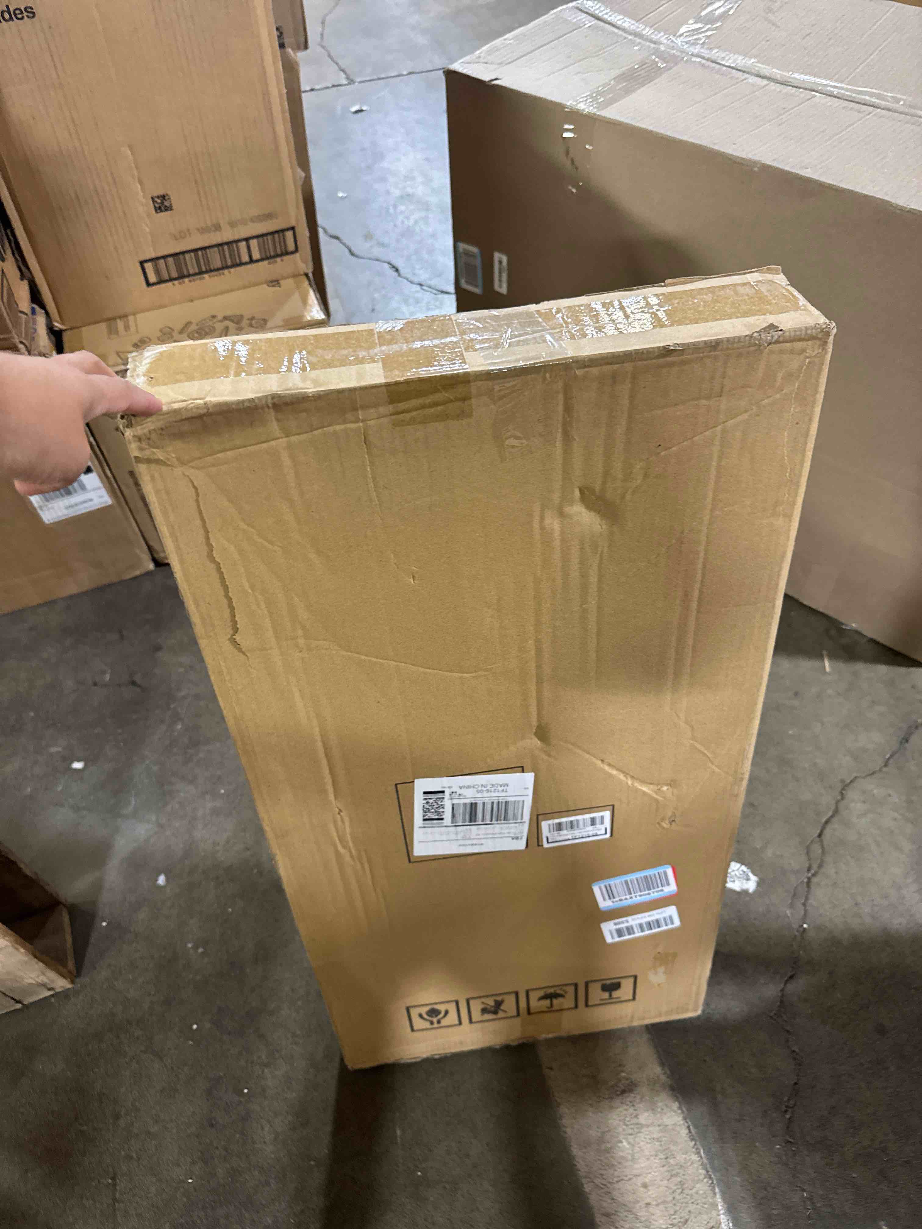 https://s3.amazonaws.com/lotting-images-prod/phillipi/BRN1925015_1756313176914.jpeg