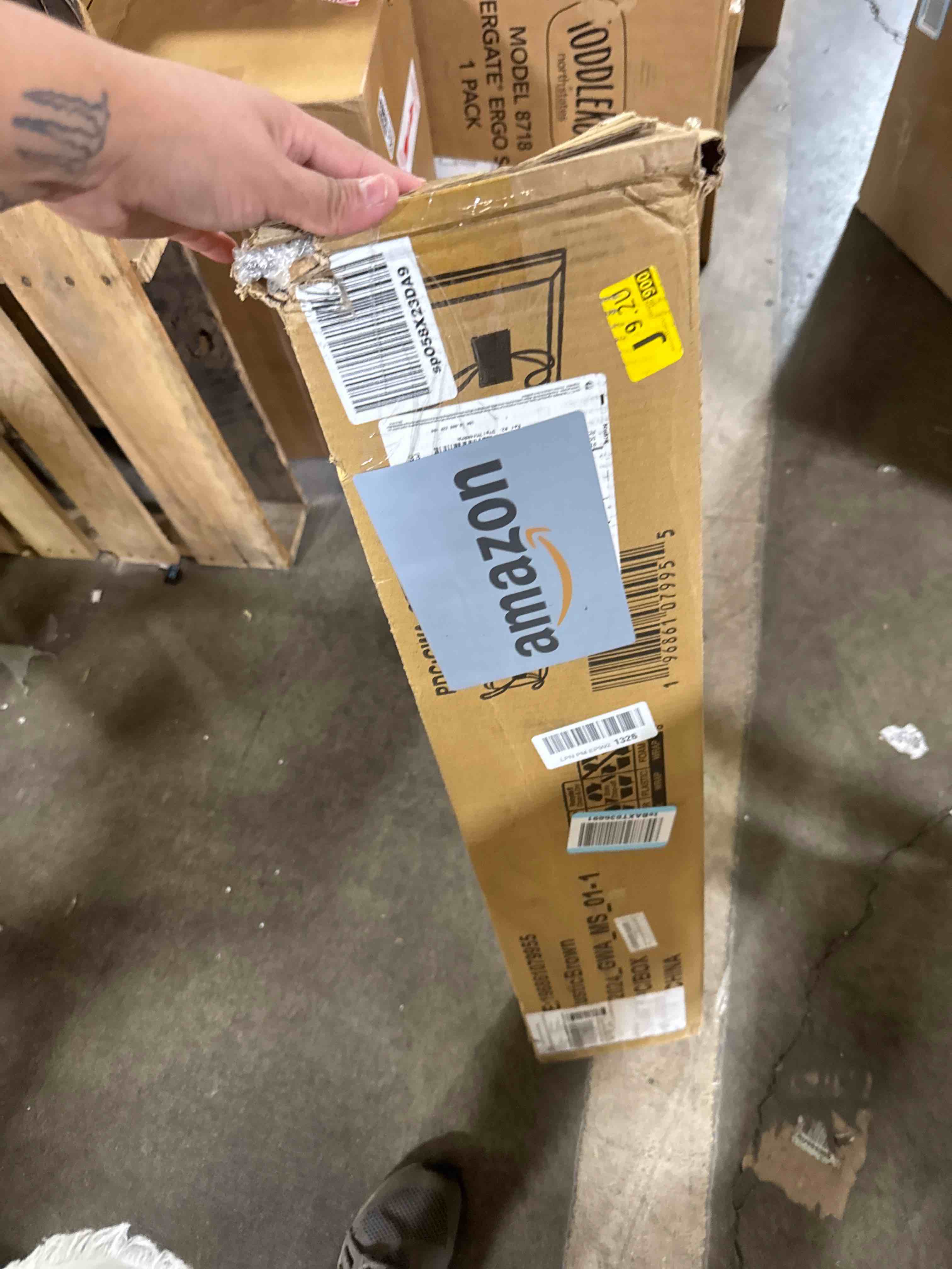 https://s3.amazonaws.com/lotting-images-prod/phillipi/BRN1925019_1756313490717.jpeg