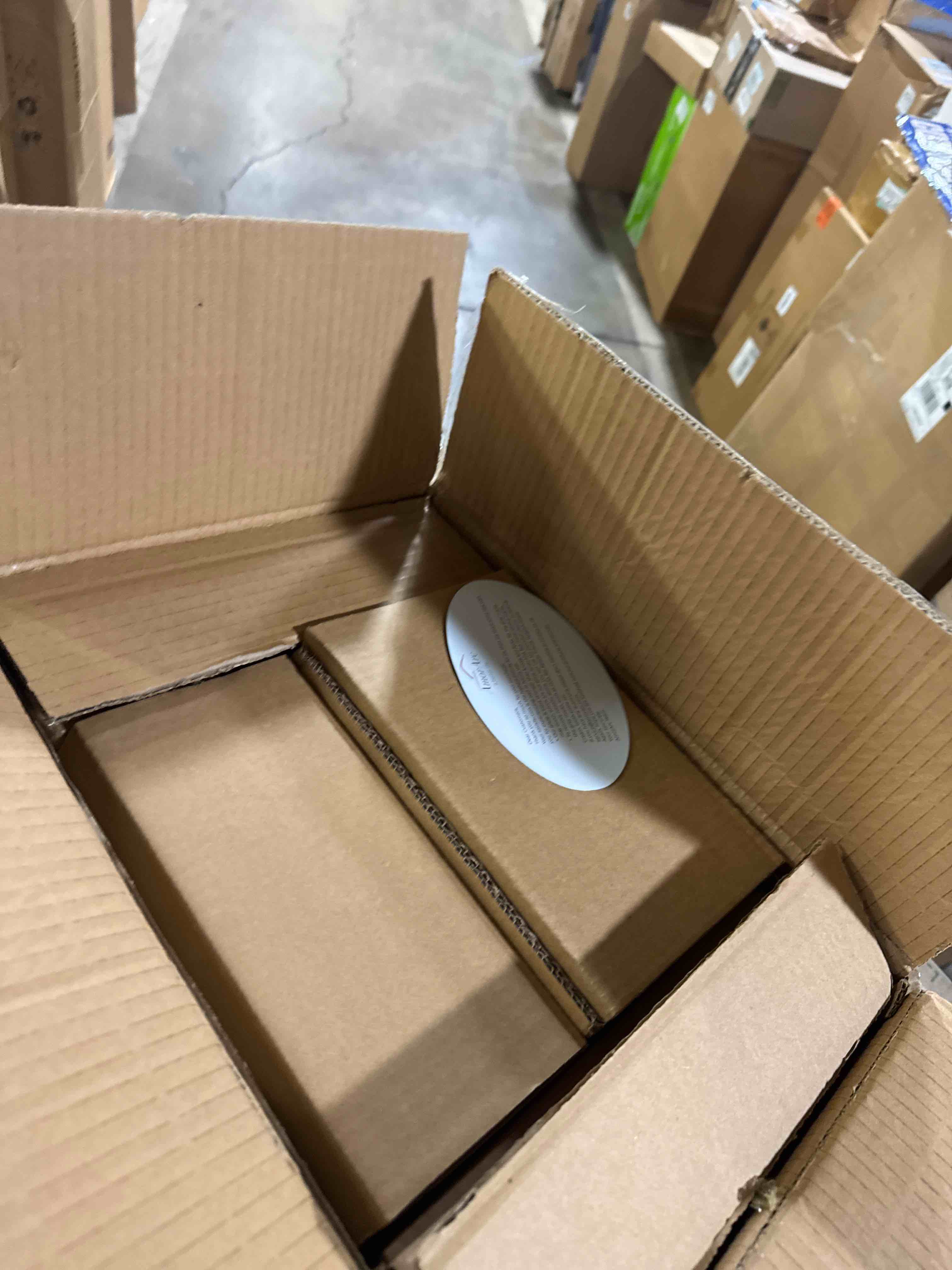 https://s3.amazonaws.com/lotting-images-prod/phillipi/BRN1925021_1756313662988.jpeg