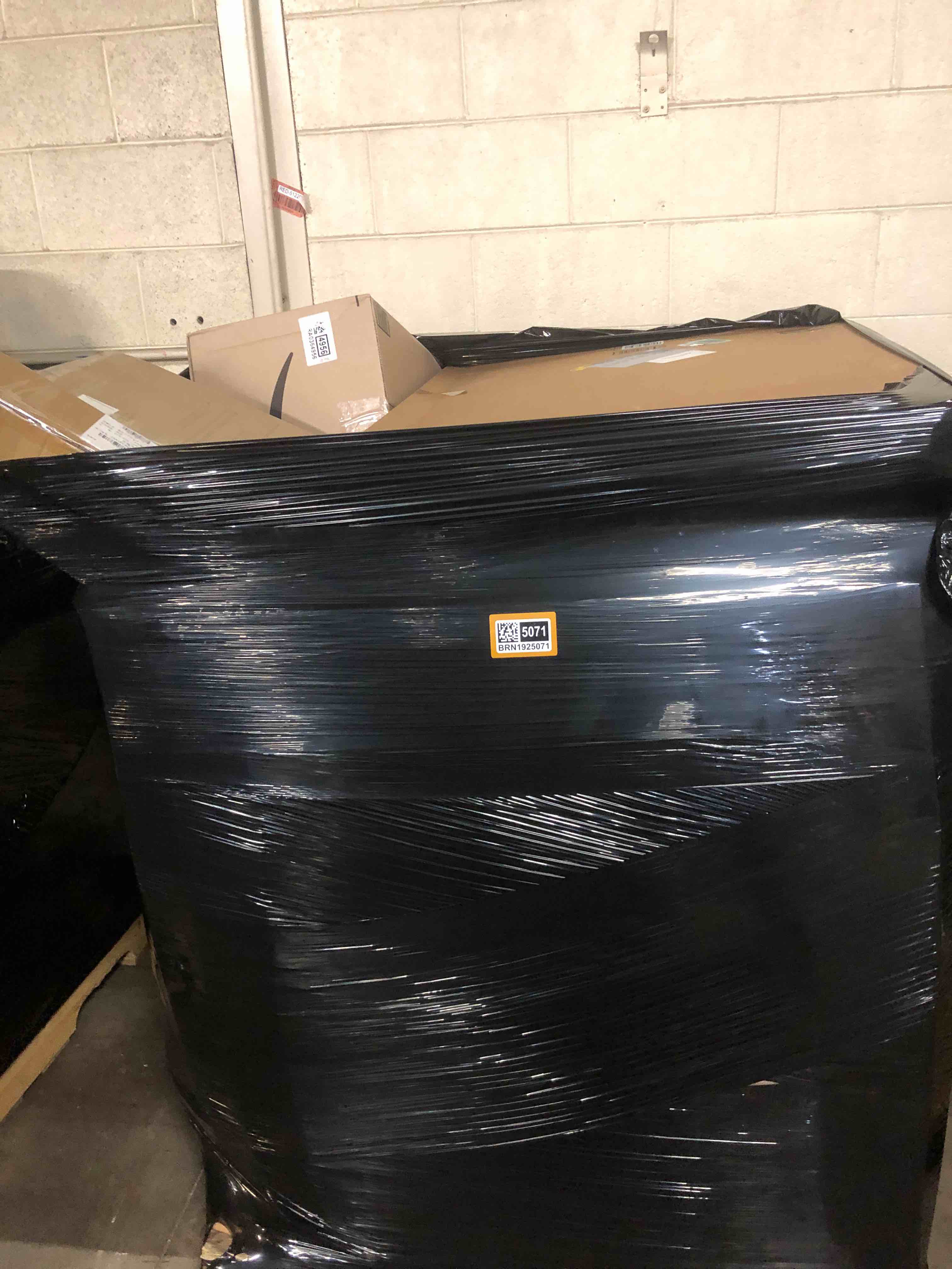 https://s3.amazonaws.com/lotting-images-prod/phillipi/BRN1925071_1756326278366.jpeg