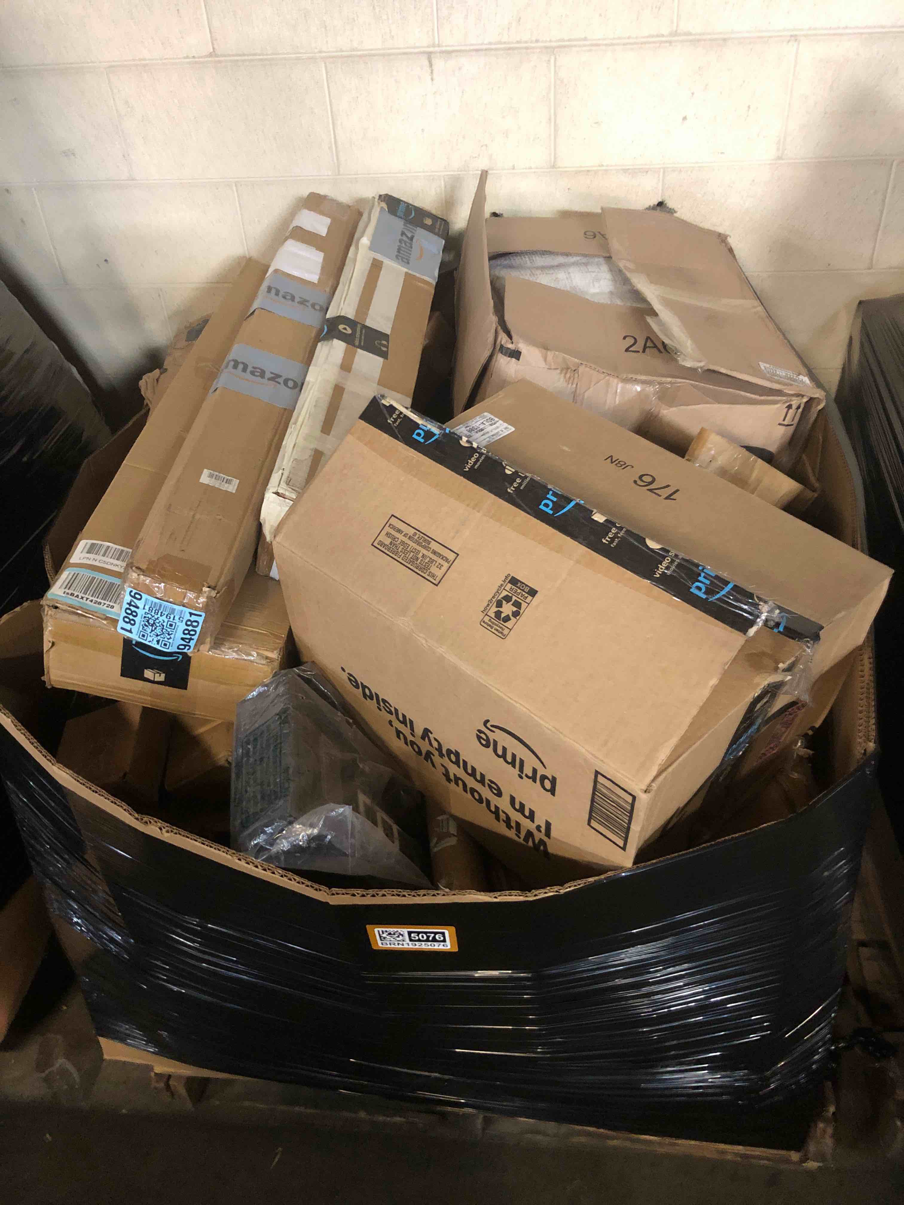https://s3.amazonaws.com/lotting-images-prod/phillipi/BRN1925076_1756326485499.jpeg