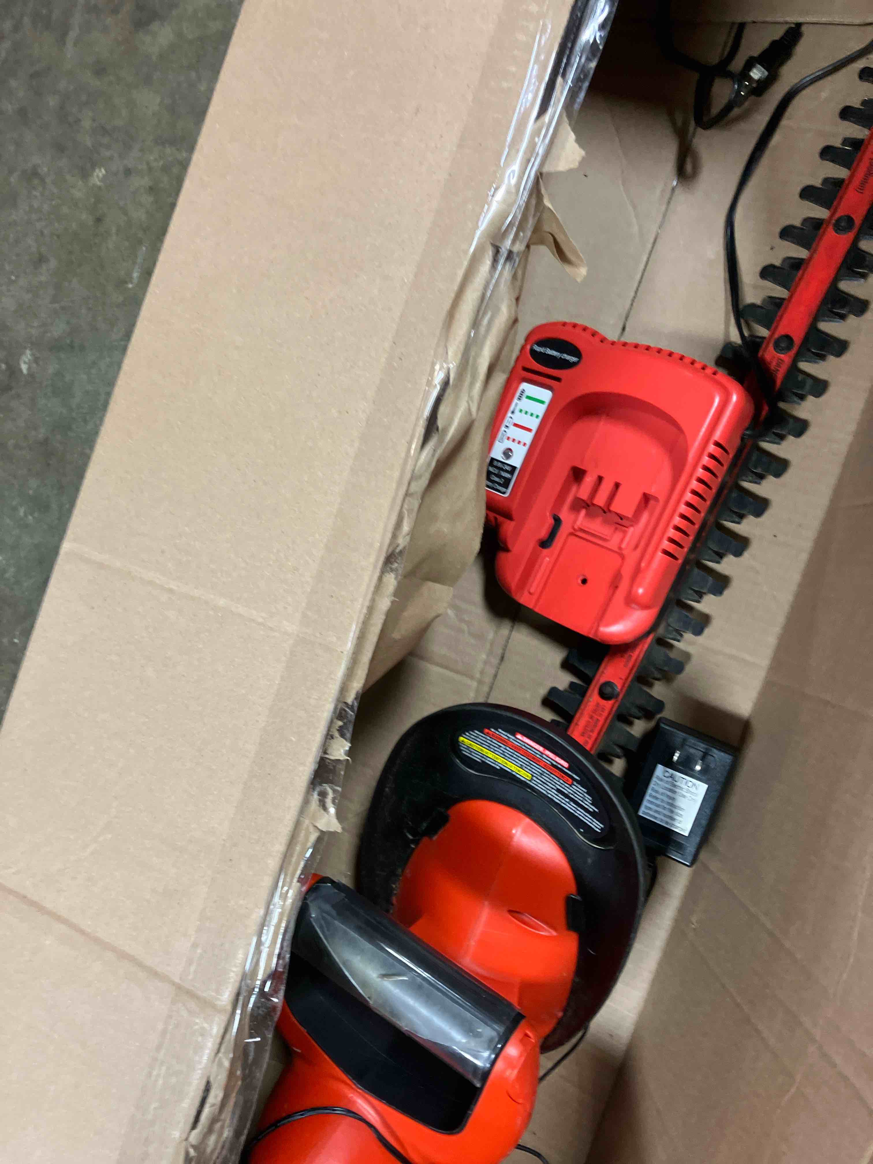 https://s3.amazonaws.com/lotting-images-prod/phillipi/BRN1925128_1756386966748.jpeg