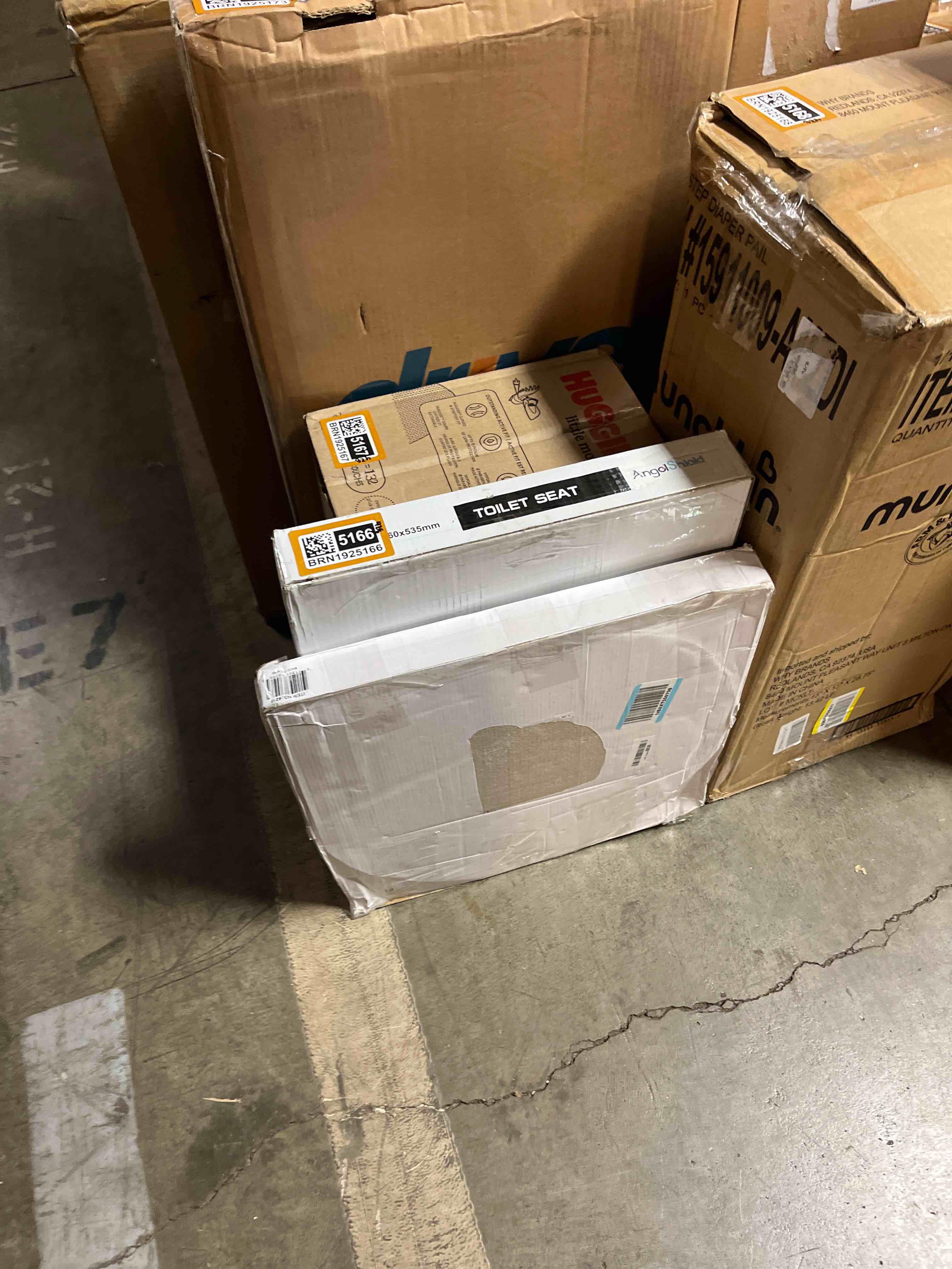 https://s3.amazonaws.com/lotting-images-prod/phillipi/BRN1925165_1756909565666.jpeg