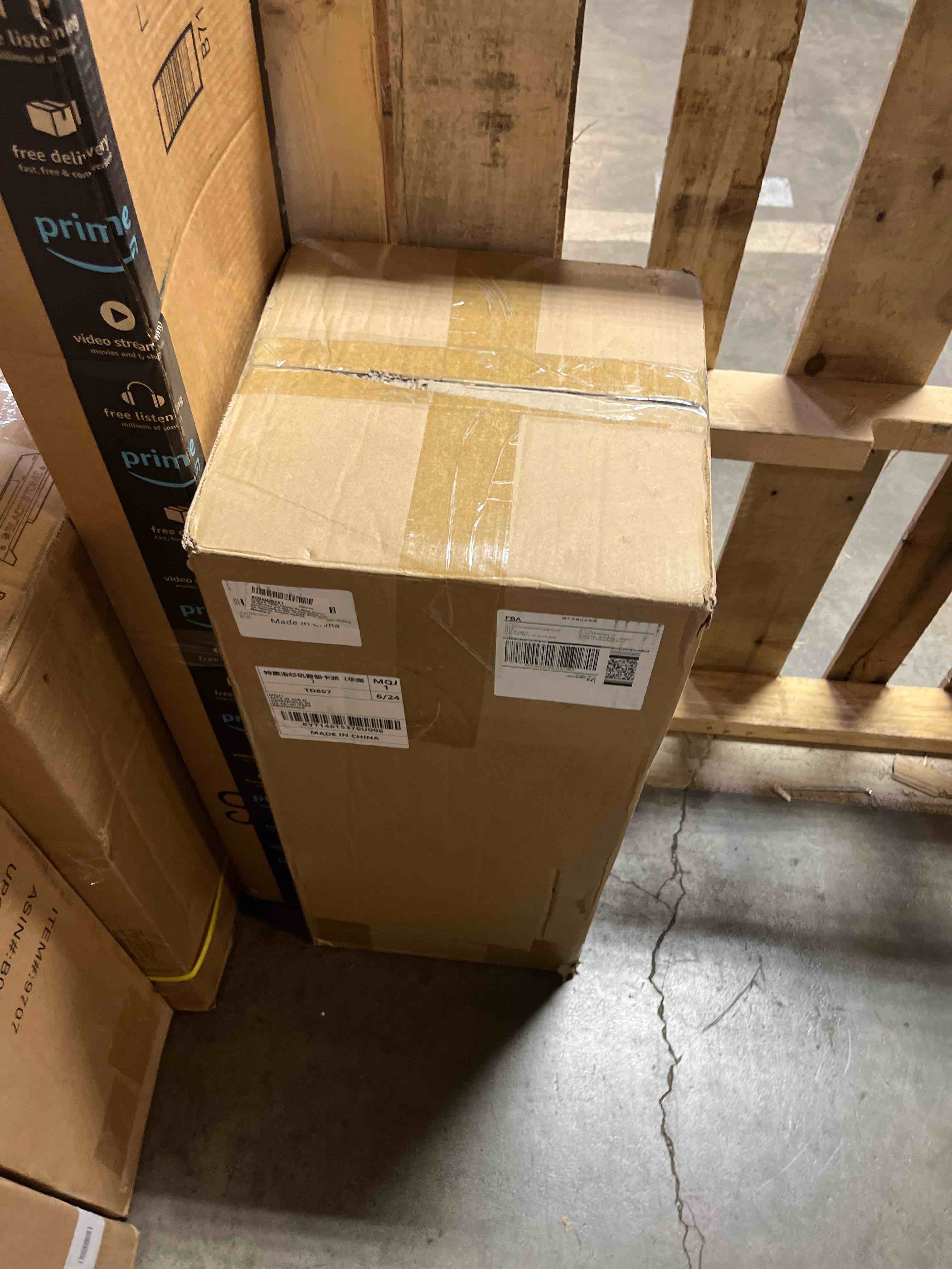 https://s3.amazonaws.com/lotting-images-prod/phillipi/BRN1925171_1756844354477.jpeg