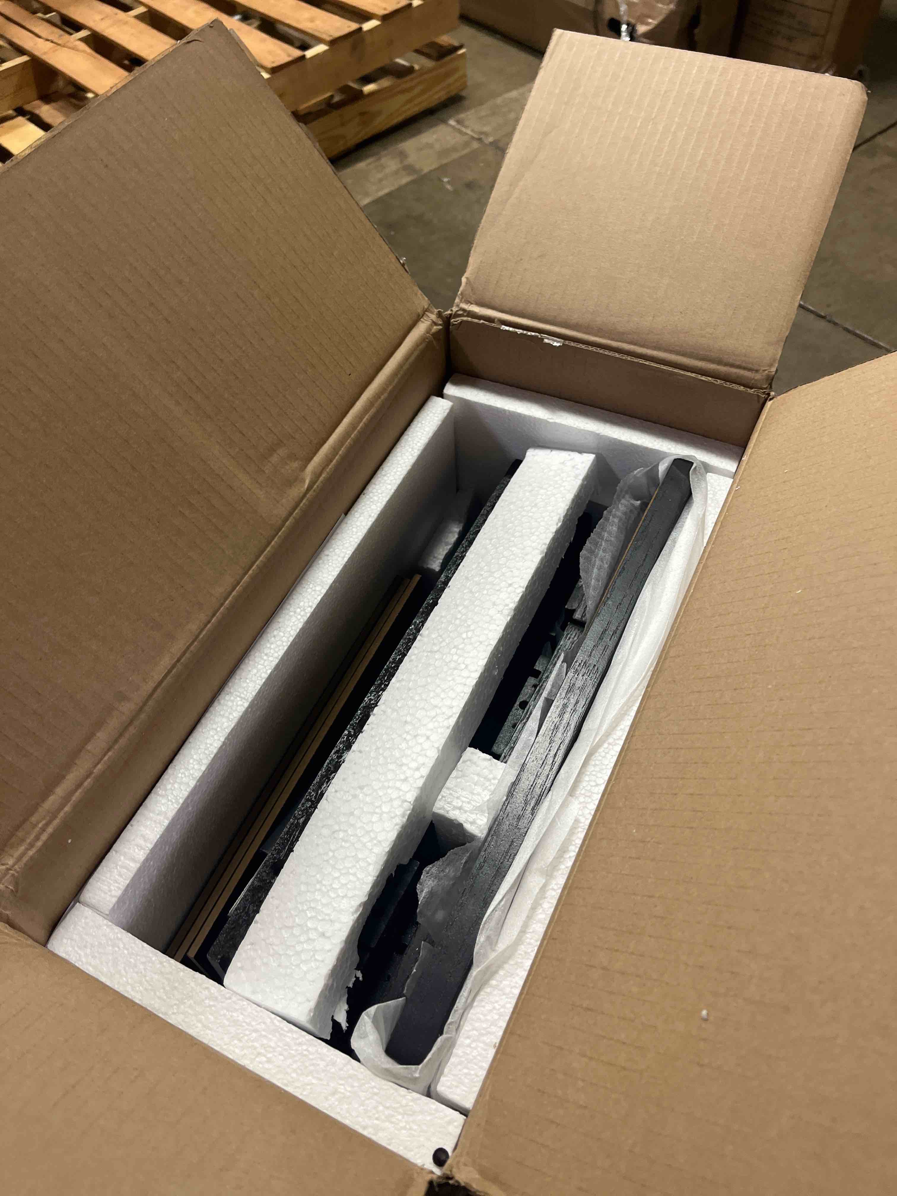 https://s3.amazonaws.com/lotting-images-prod/phillipi/BRN1925258_1757527566046.jpeg