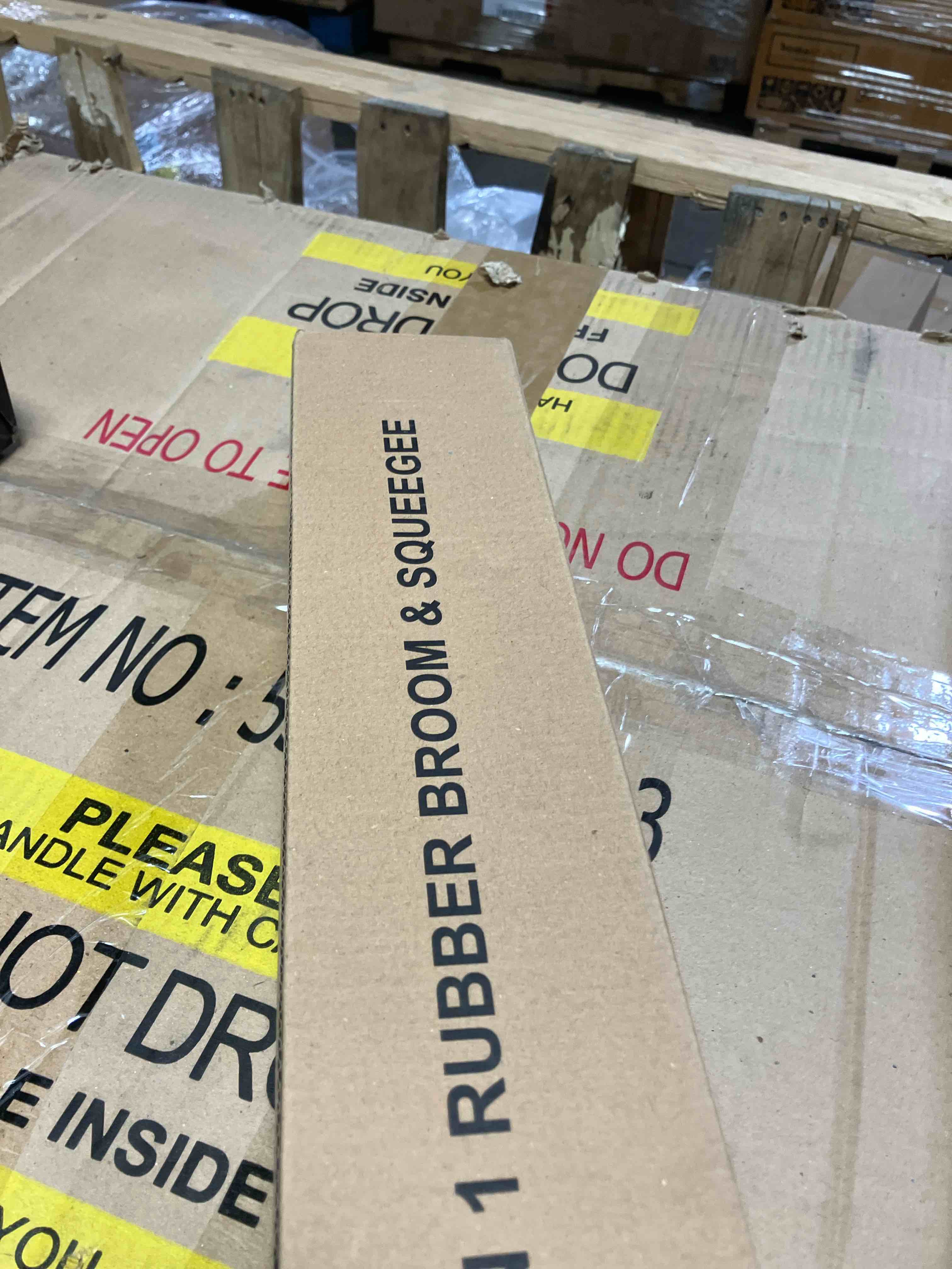 https://s3.amazonaws.com/lotting-images-prod/phillipi/BRN1925272_1757527092572.jpeg