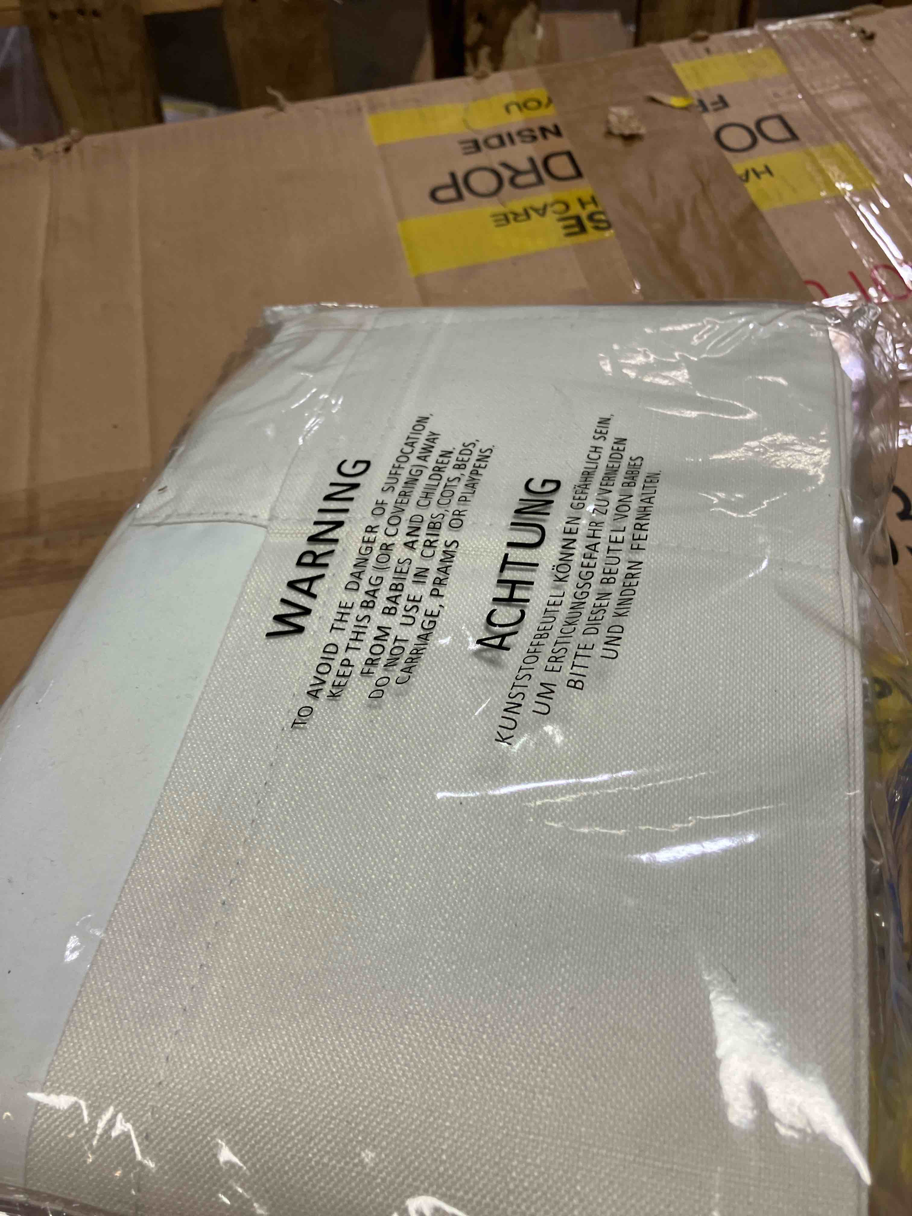 https://s3.amazonaws.com/lotting-images-prod/phillipi/BRN1925283_1757525159645.jpeg