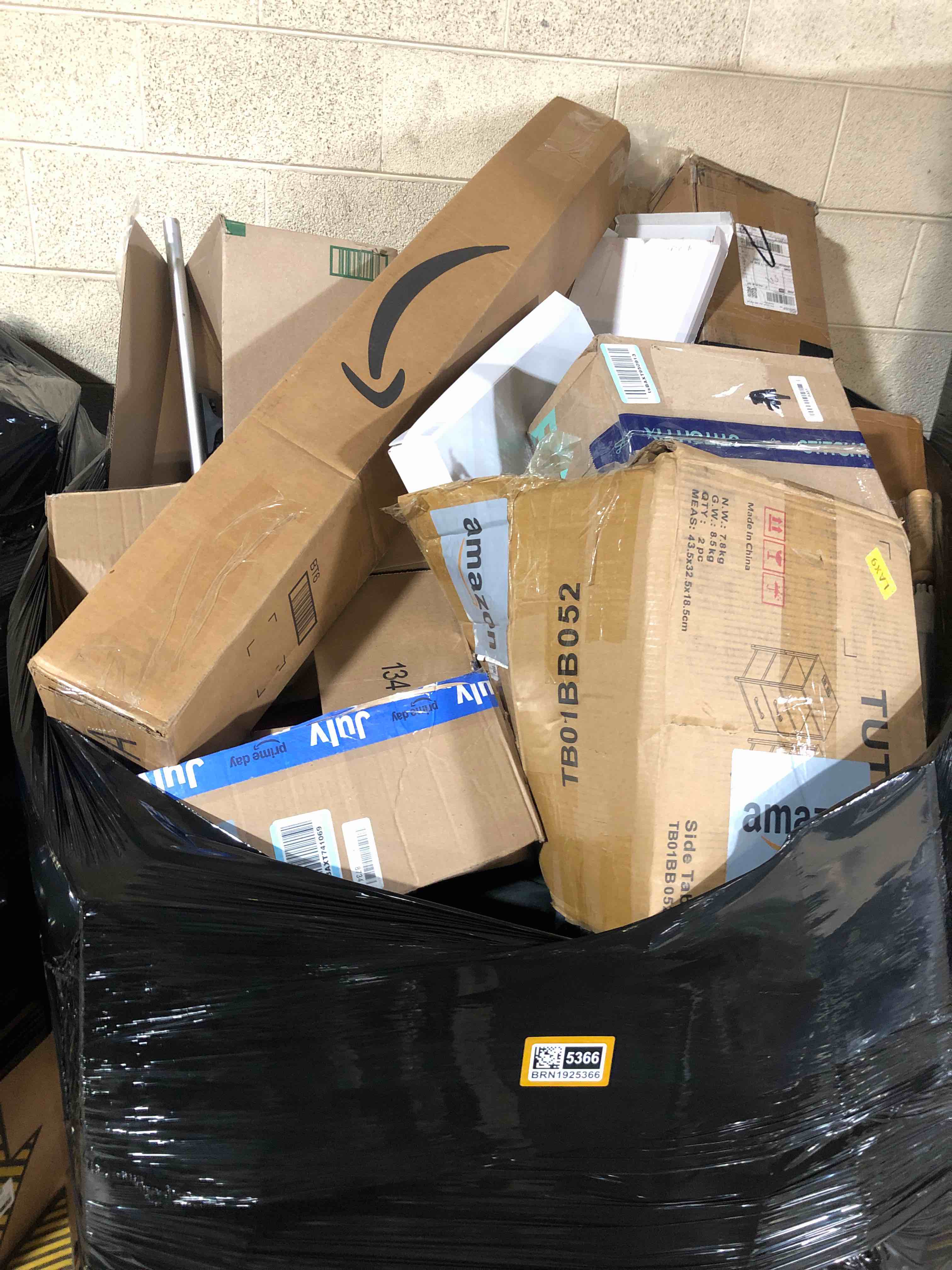 https://s3.amazonaws.com/lotting-images-prod/phillipi/BRN1925366_1759167453253.jpeg