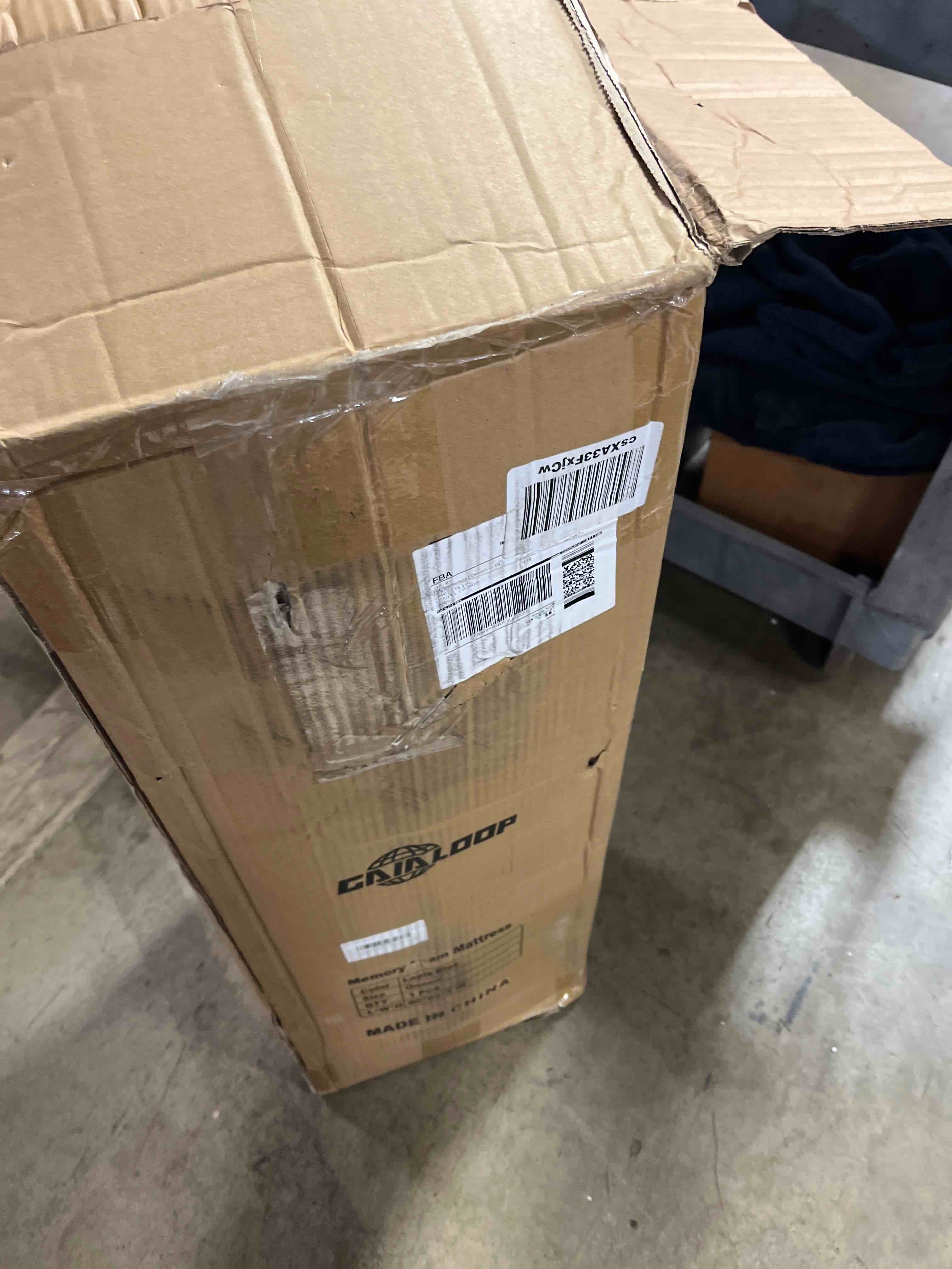 https://s3.amazonaws.com/lotting-images-prod/phillipi/BRN1925417_1758726704997.jpeg
