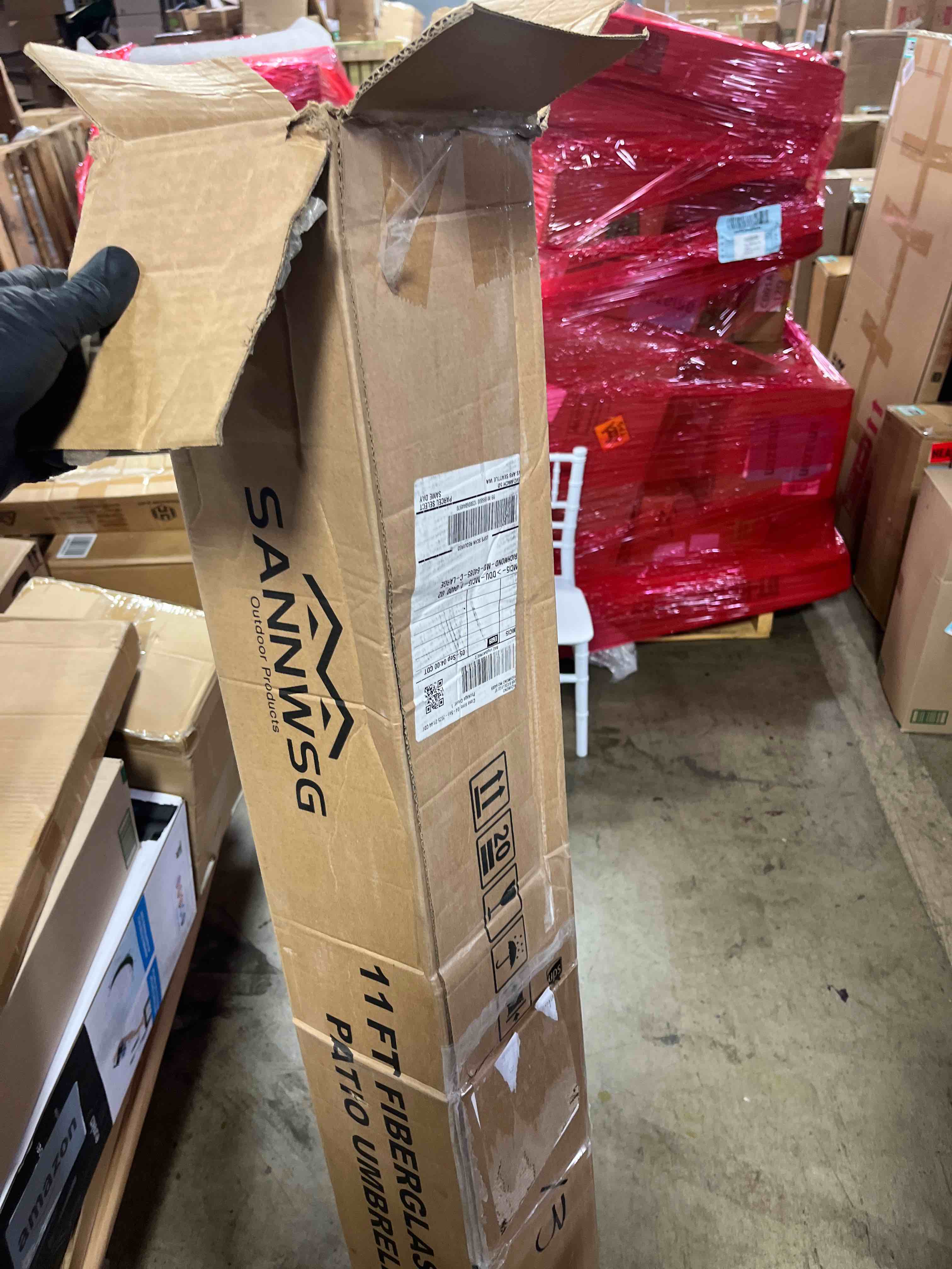 https://s3.amazonaws.com/lotting-images-prod/phillipi/BRN1925428_1758725074193.jpeg