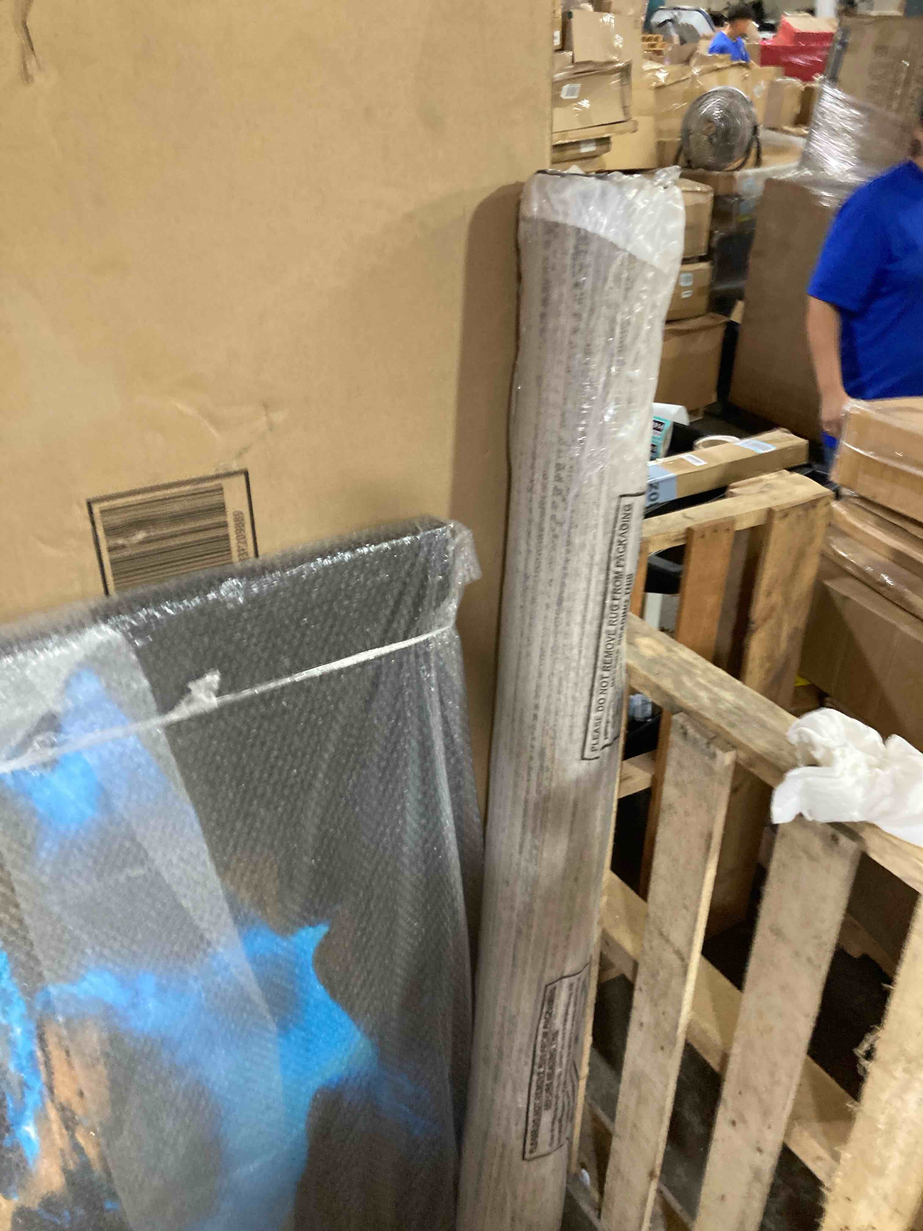 https://s3.amazonaws.com/lotting-images-prod/phillipi/BRN1925435_1758731759188.jpeg