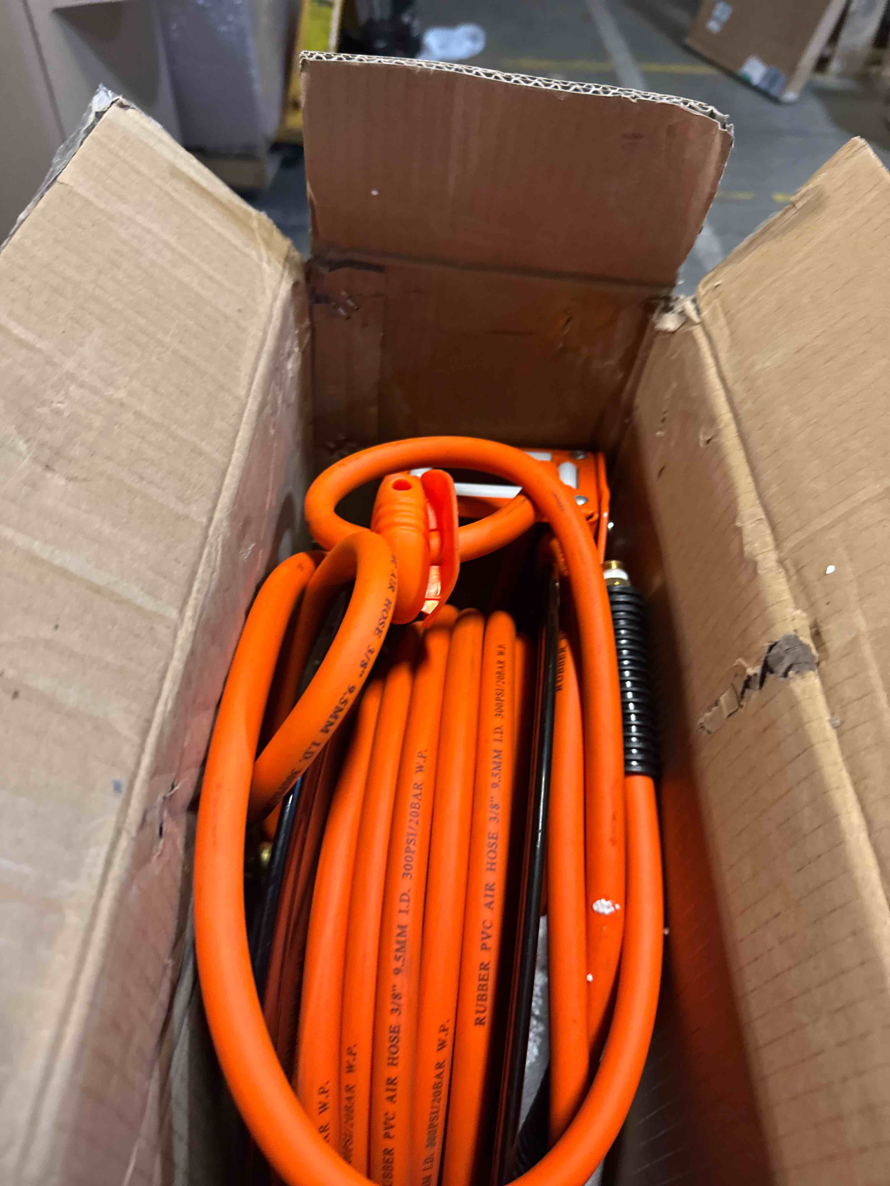 https://s3.amazonaws.com/lotting-images-prod/phillipi/BRN1925527_1759239580338.jpeg