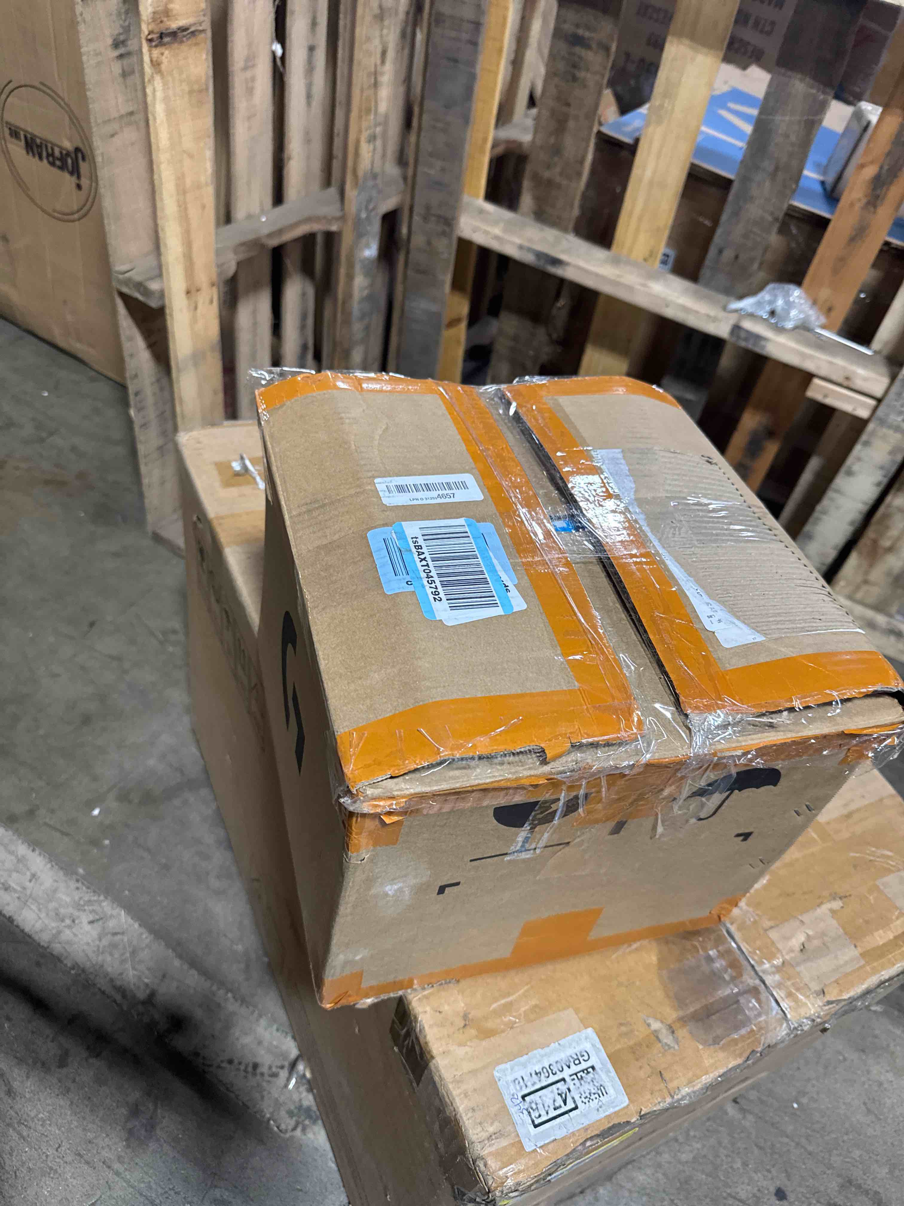 https://s3.amazonaws.com/lotting-images-prod/phillipi/BRN1925574_1759328979317.jpeg