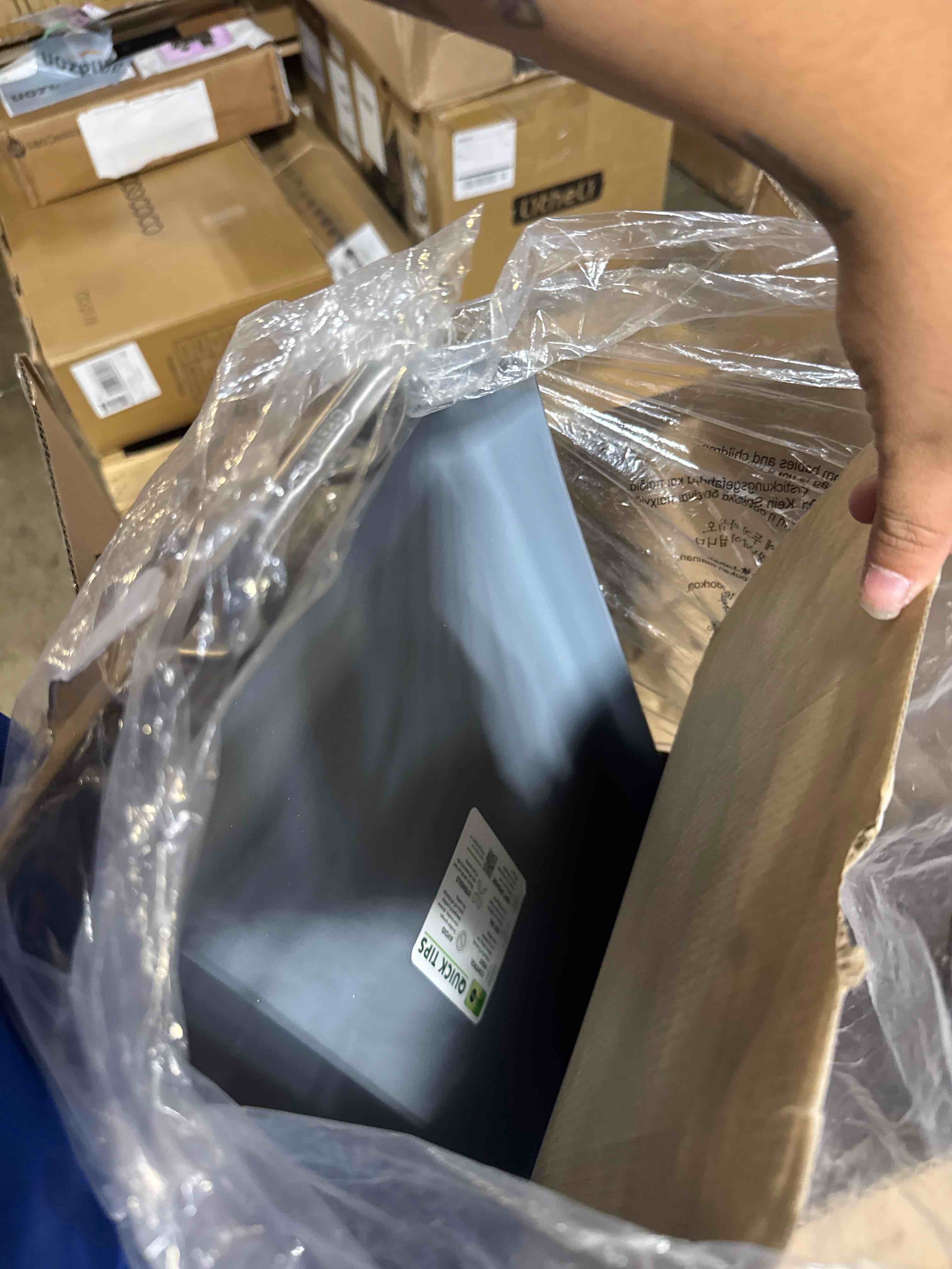 https://s3.amazonaws.com/lotting-images-prod/phillipi/BRN1925601_1759332577463.jpeg