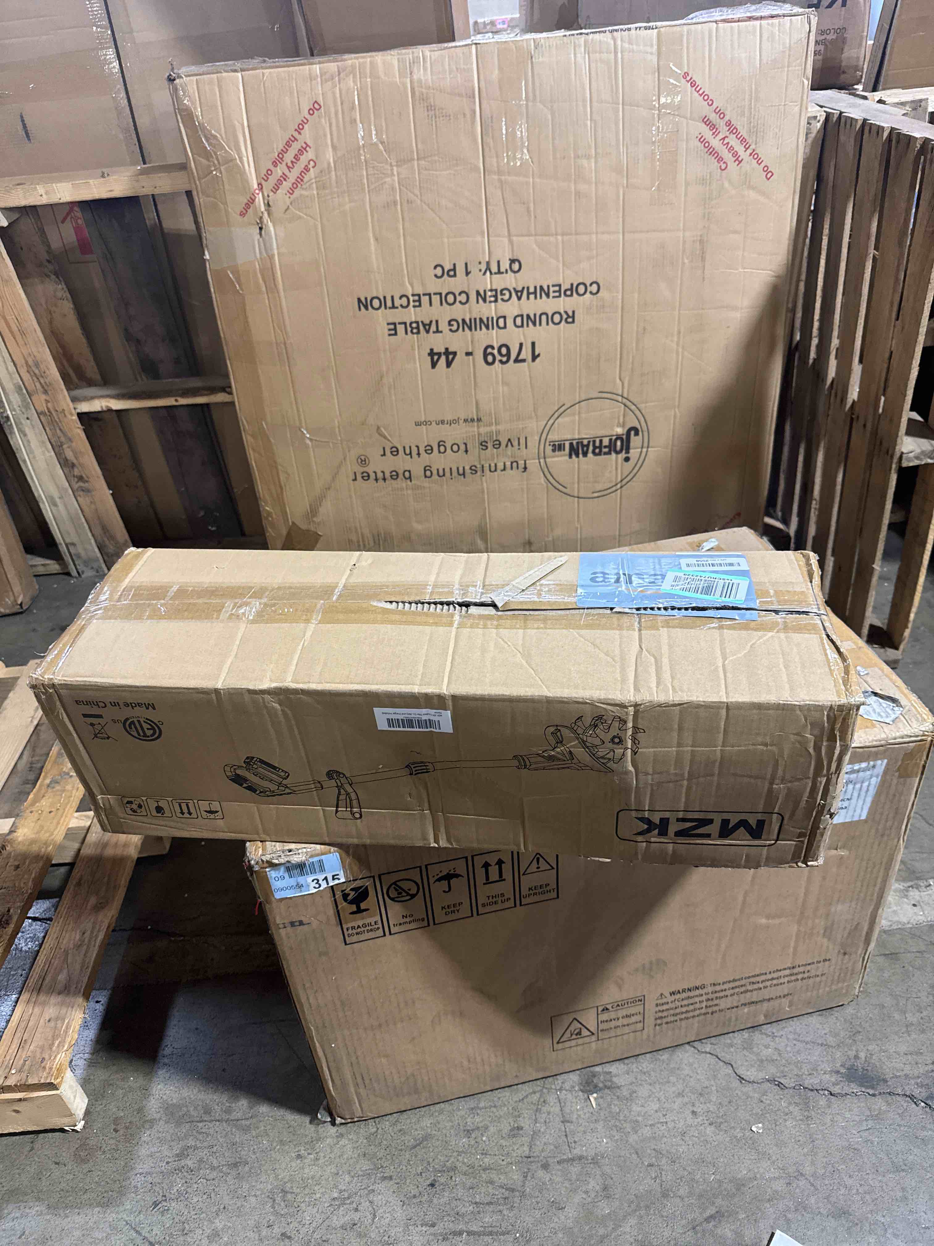 https://s3.amazonaws.com/lotting-images-prod/phillipi/BRN1925615_1759334033642.jpeg