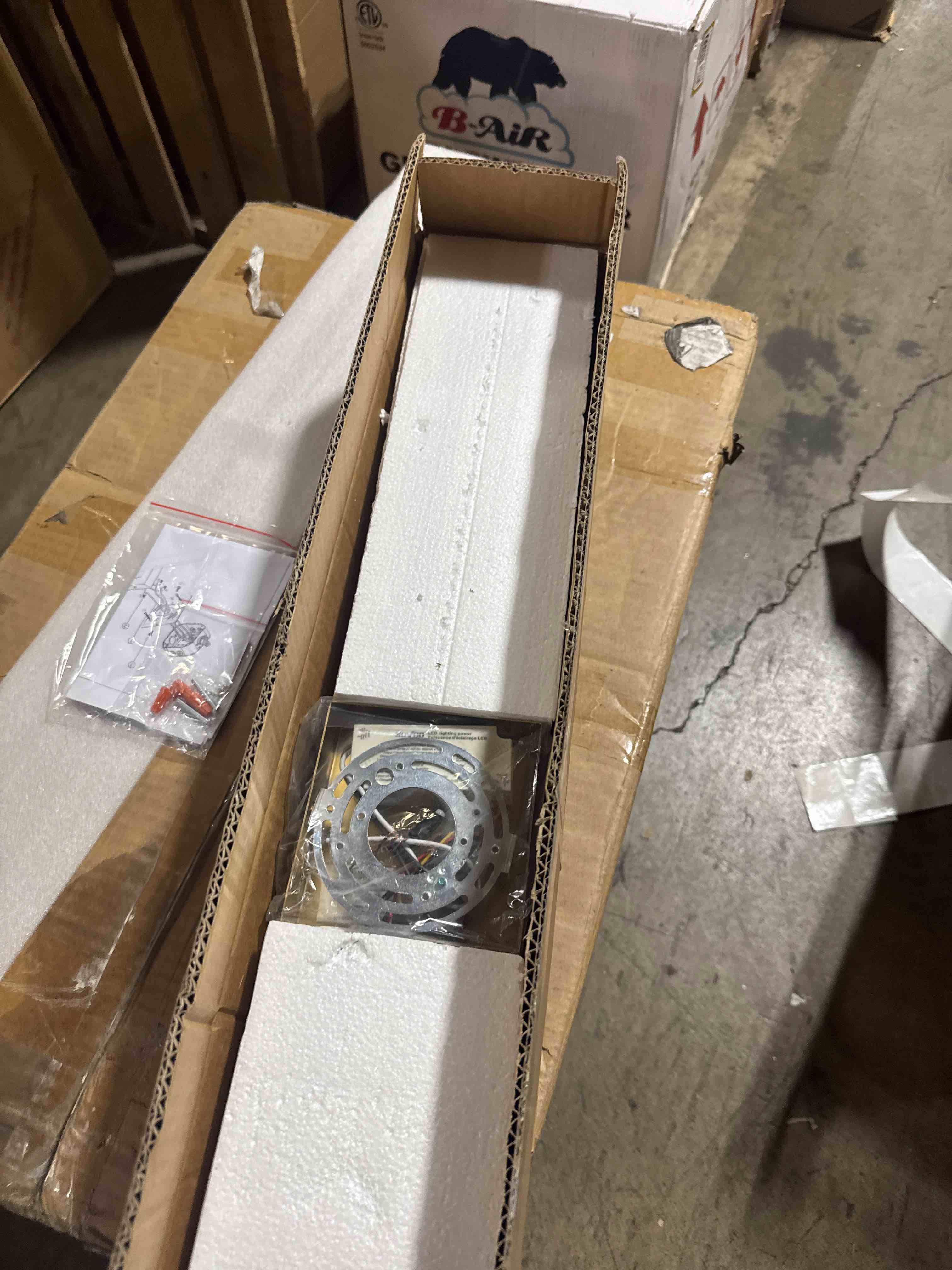 https://s3.amazonaws.com/lotting-images-prod/phillipi/BRN1925619_1759335129246.jpeg