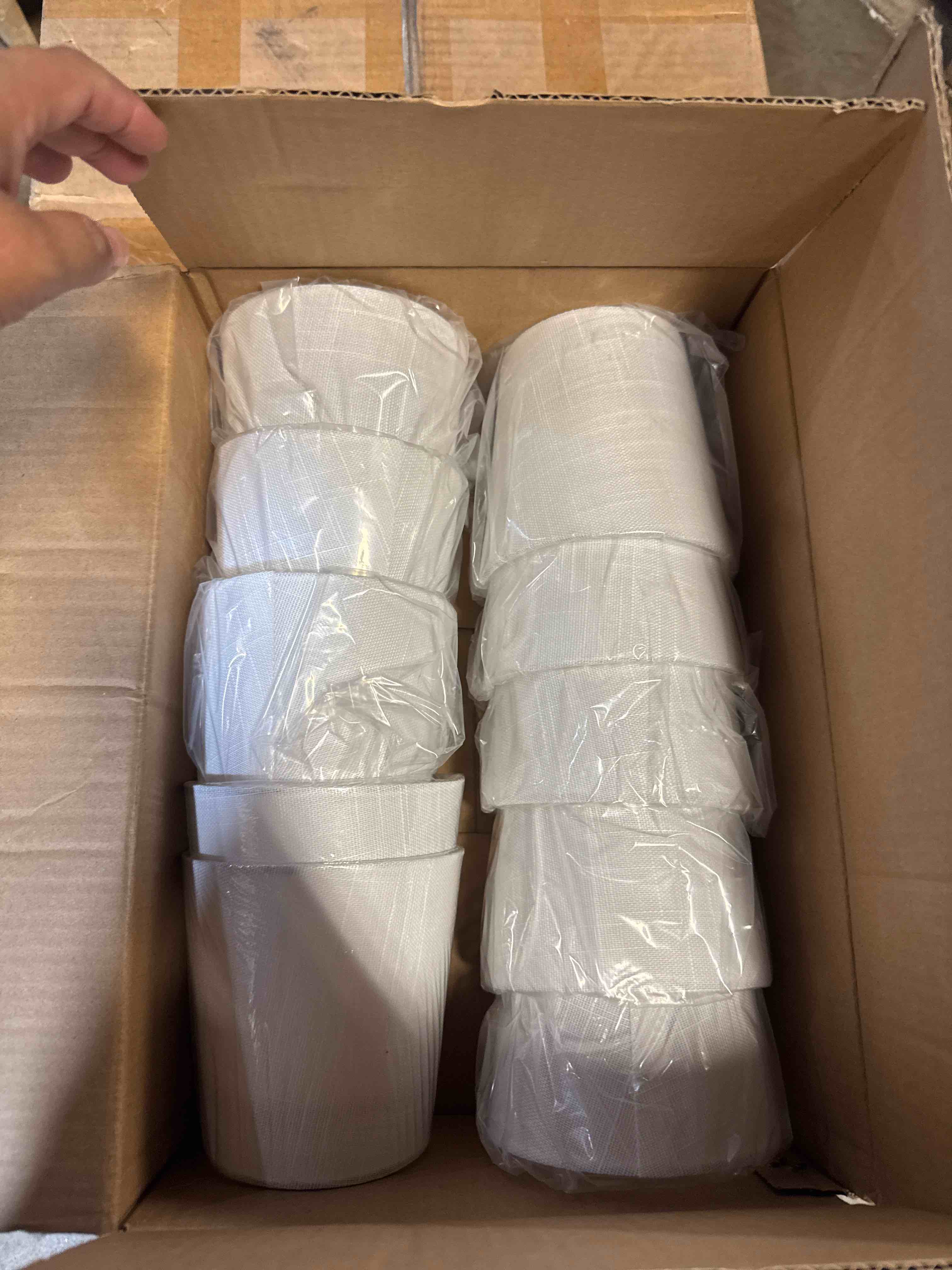 https://s3.amazonaws.com/lotting-images-prod/phillipi/BRN1925639_1759495513283.jpeg