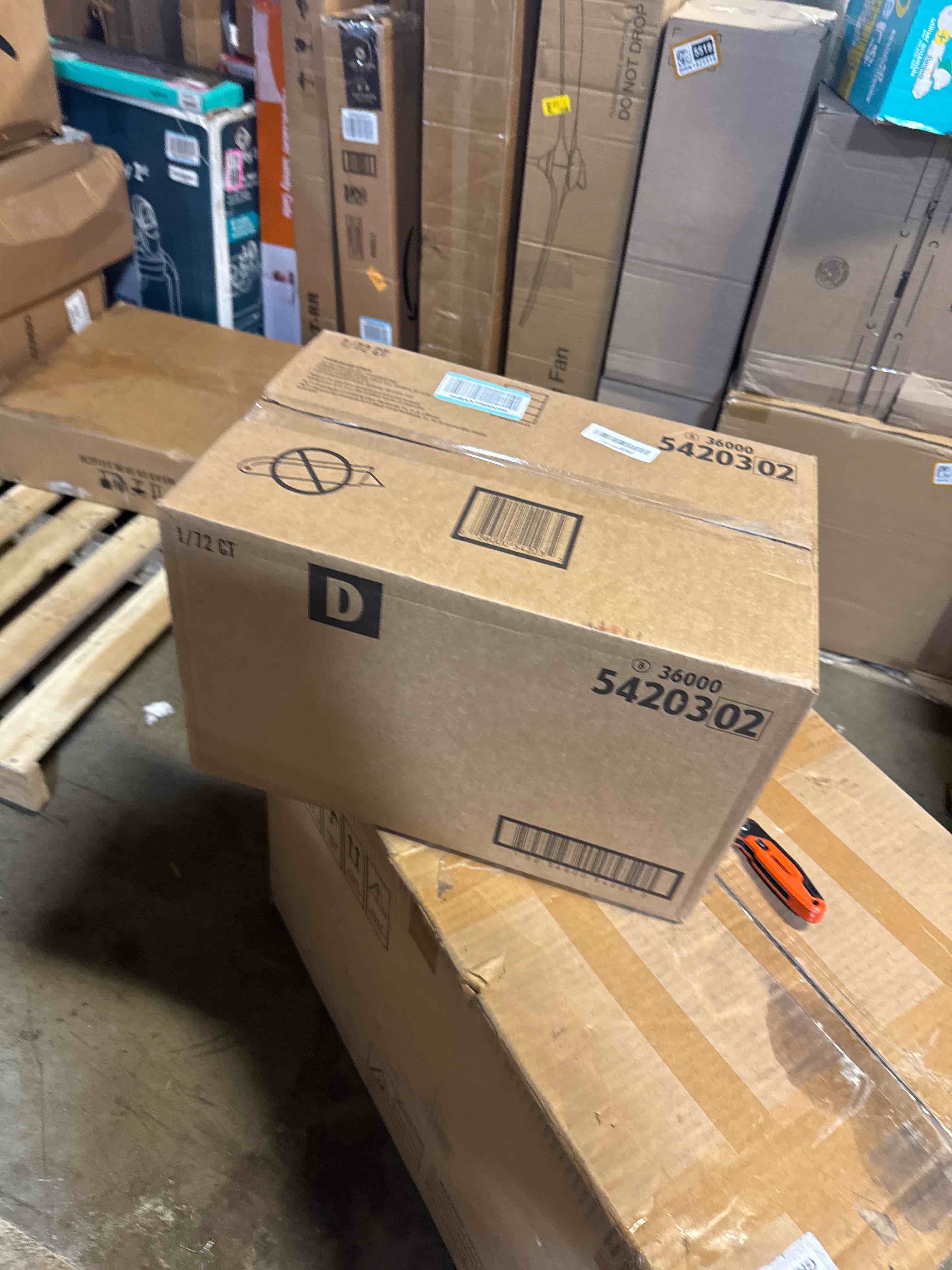 https://s3.amazonaws.com/lotting-images-prod/phillipi/BRN1925641_1759495751783.jpeg