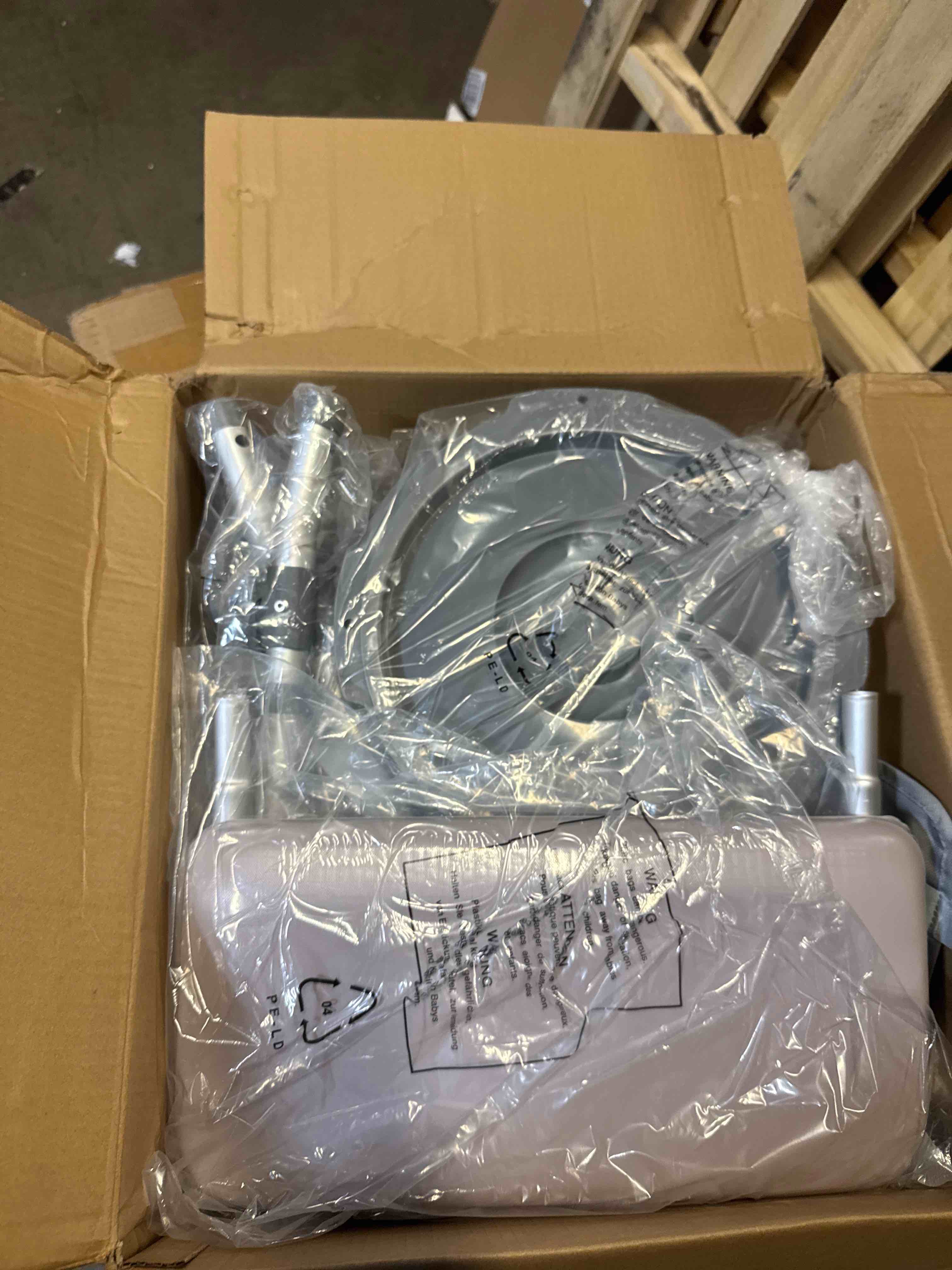 https://s3.amazonaws.com/lotting-images-prod/phillipi/BRN1925656_1759498066435.jpeg