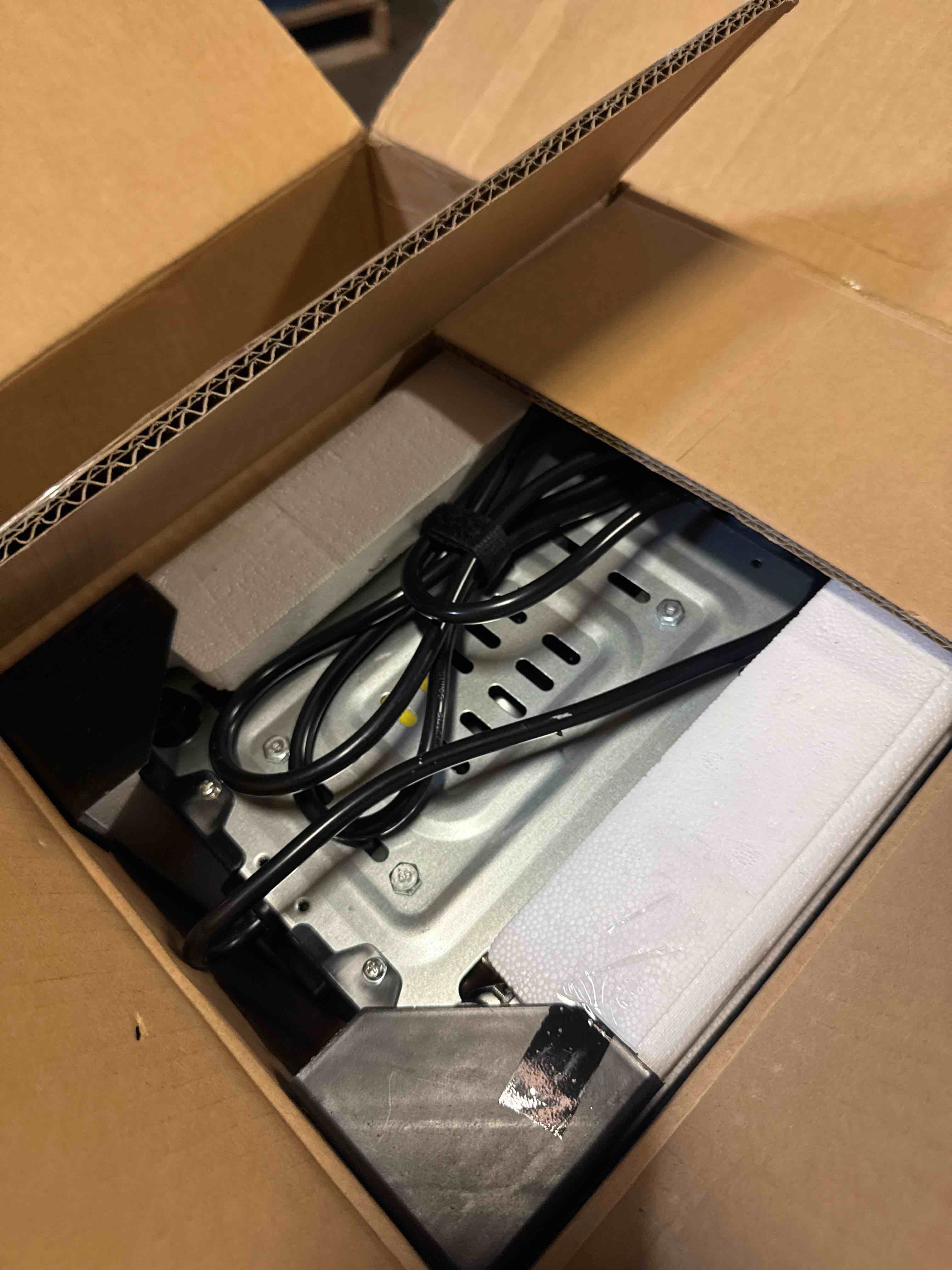 https://s3.amazonaws.com/lotting-images-prod/phillipi/BRN1925665_1759499342780.jpeg