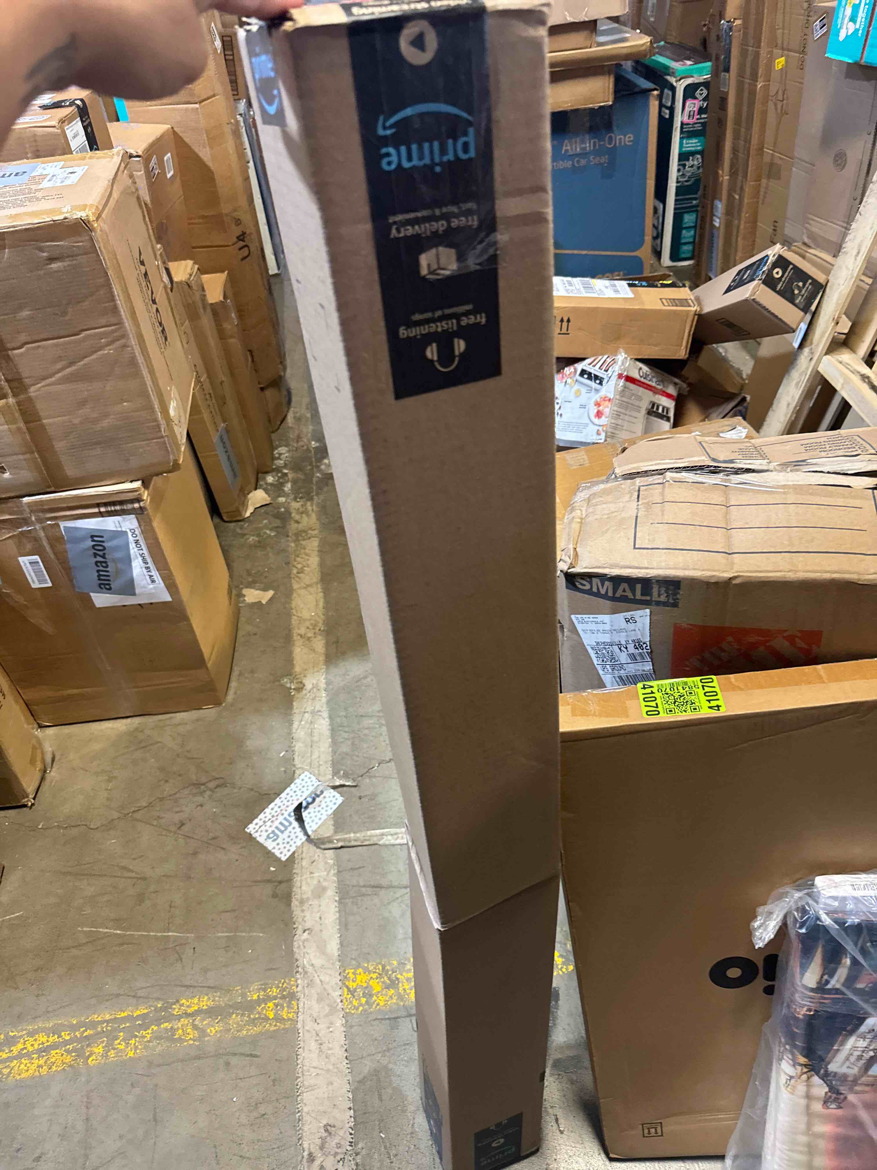 https://s3.amazonaws.com/lotting-images-prod/phillipi/BRN1925669_1759500232507.jpeg