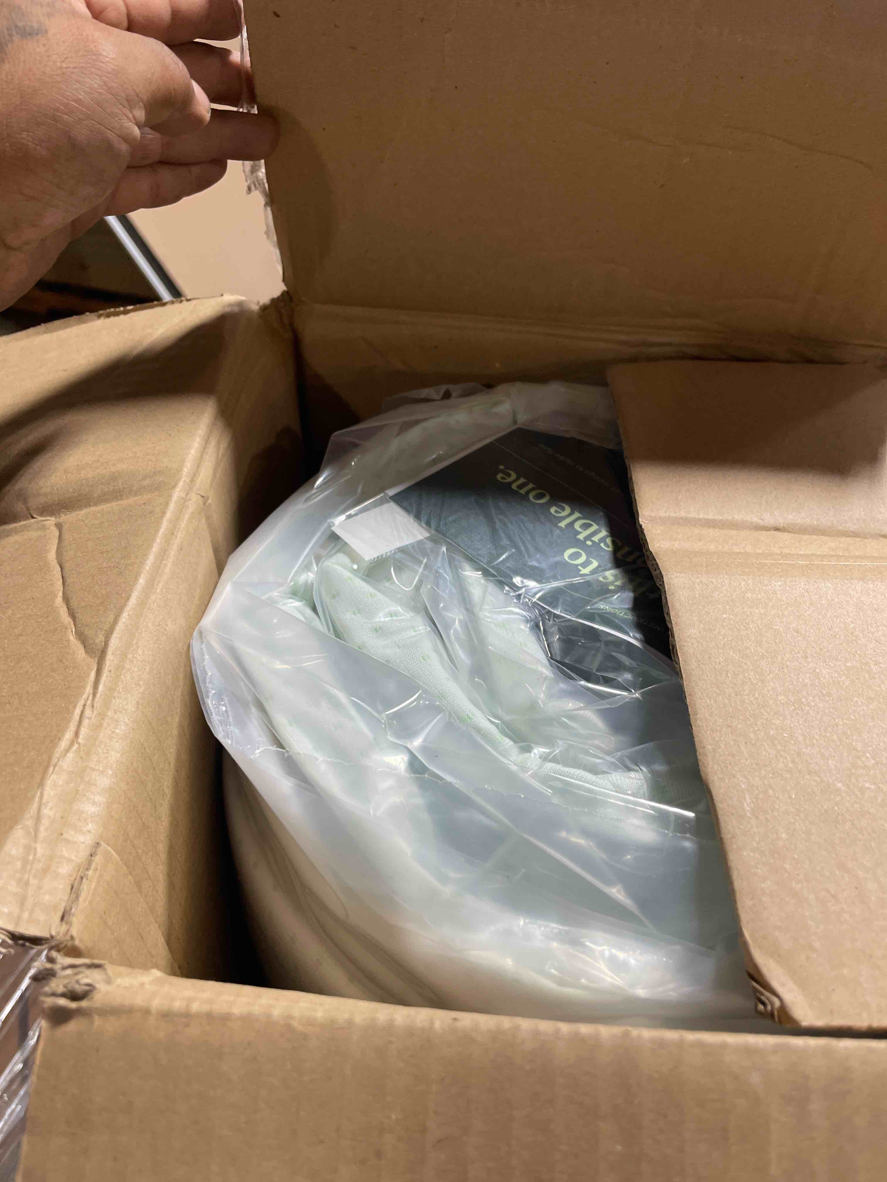 https://s3.amazonaws.com/lotting-images-prod/phillipi/BRN1925717_1759854586211.jpeg
