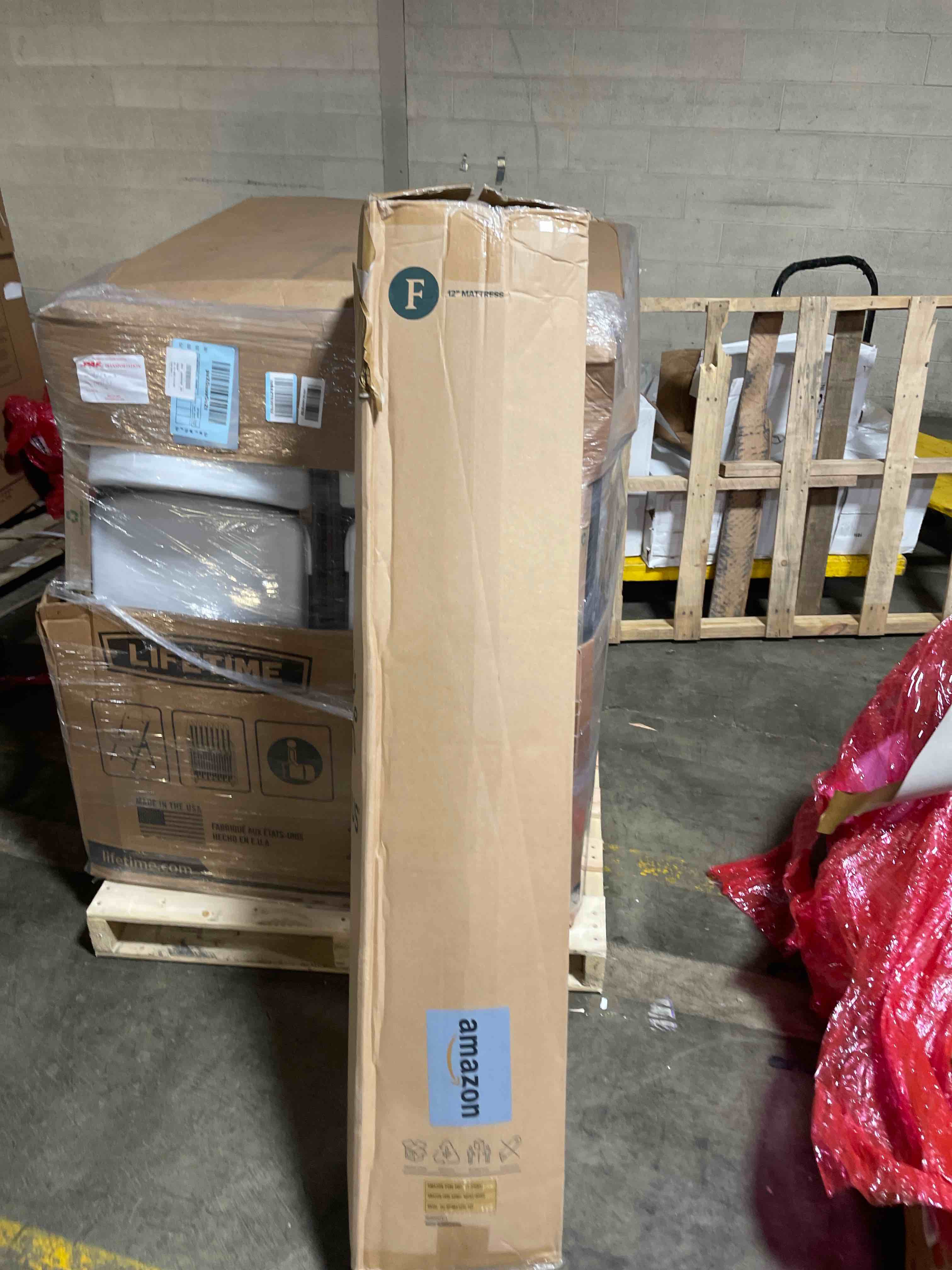 https://s3.amazonaws.com/lotting-images-prod/phillipi/BRN1925717_1759854593355.jpeg