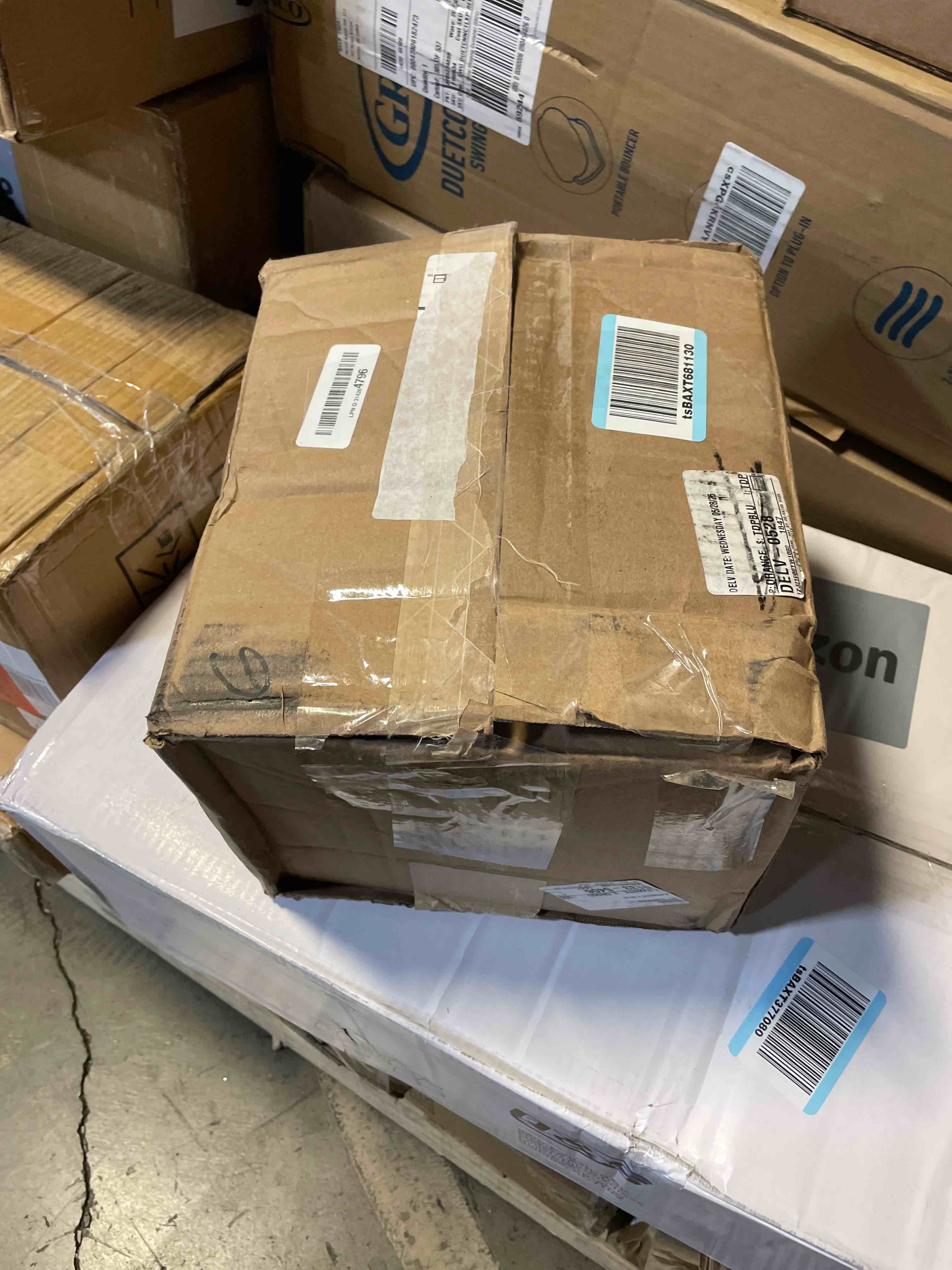 https://s3.amazonaws.com/lotting-images-prod/phillipi/BRN1925765_1760454852041.jpeg